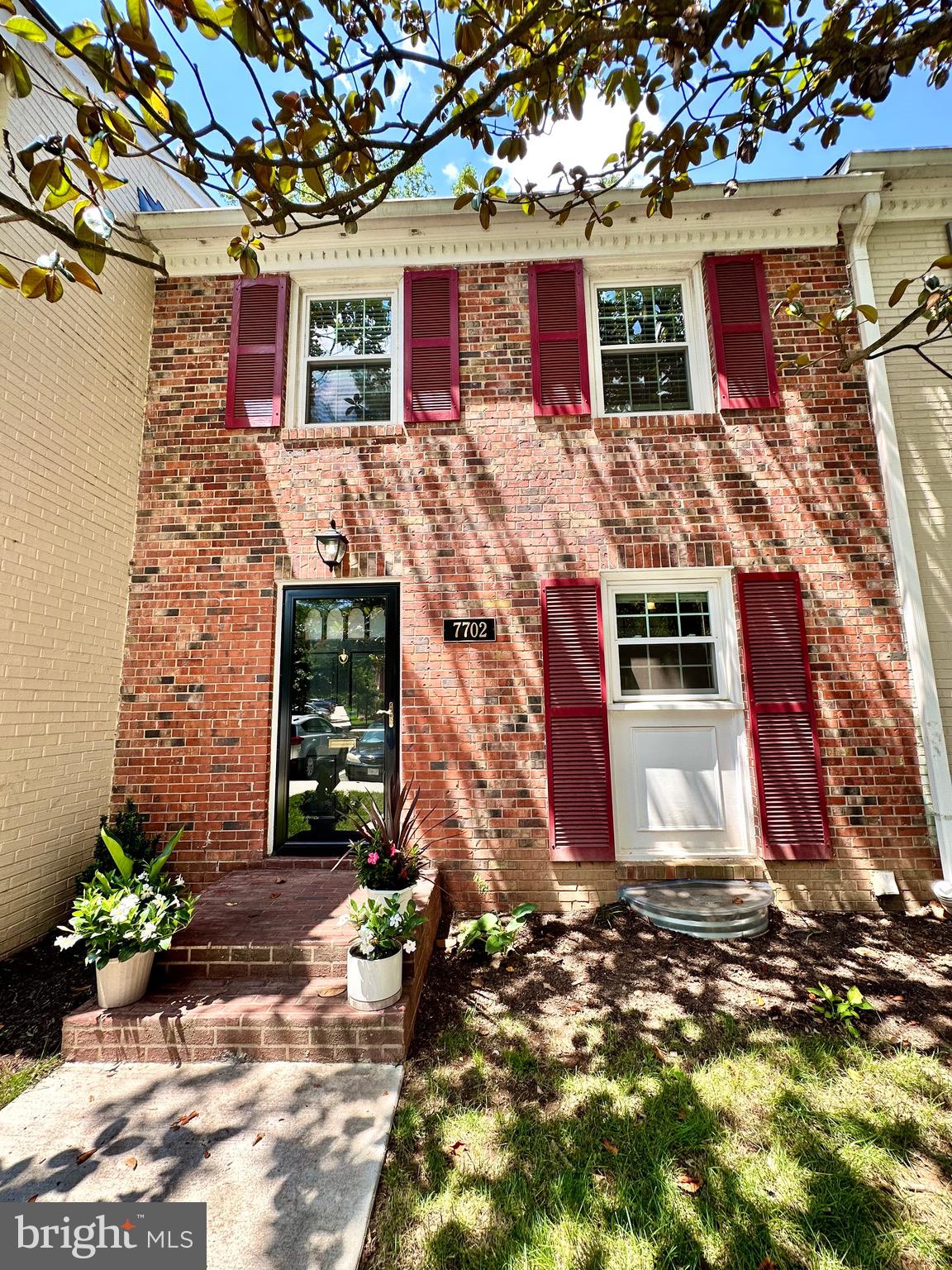 CARDINAL SQUARE - Residential Lease