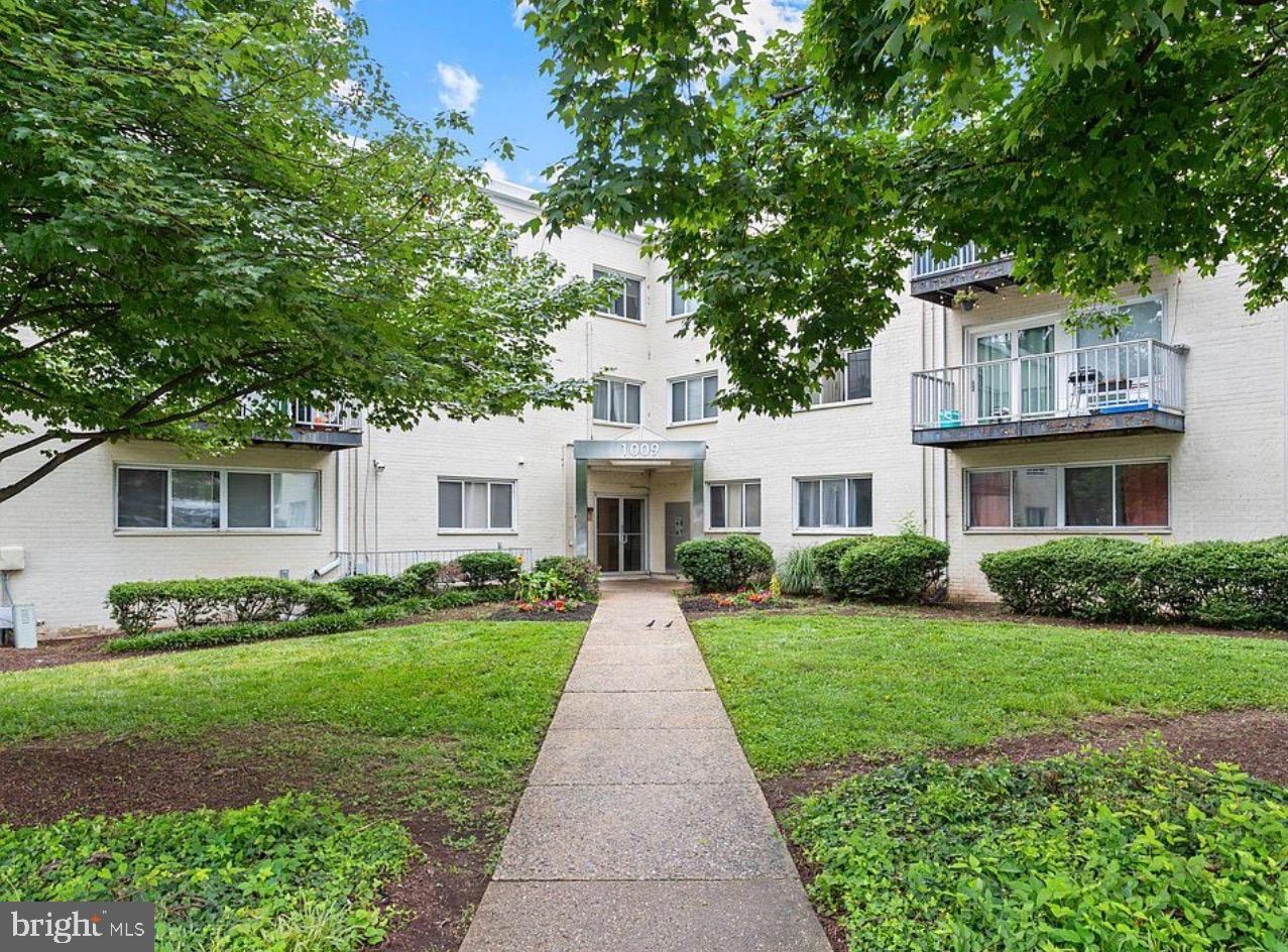 THE FAIRMONT 1005 CONDO - Residential