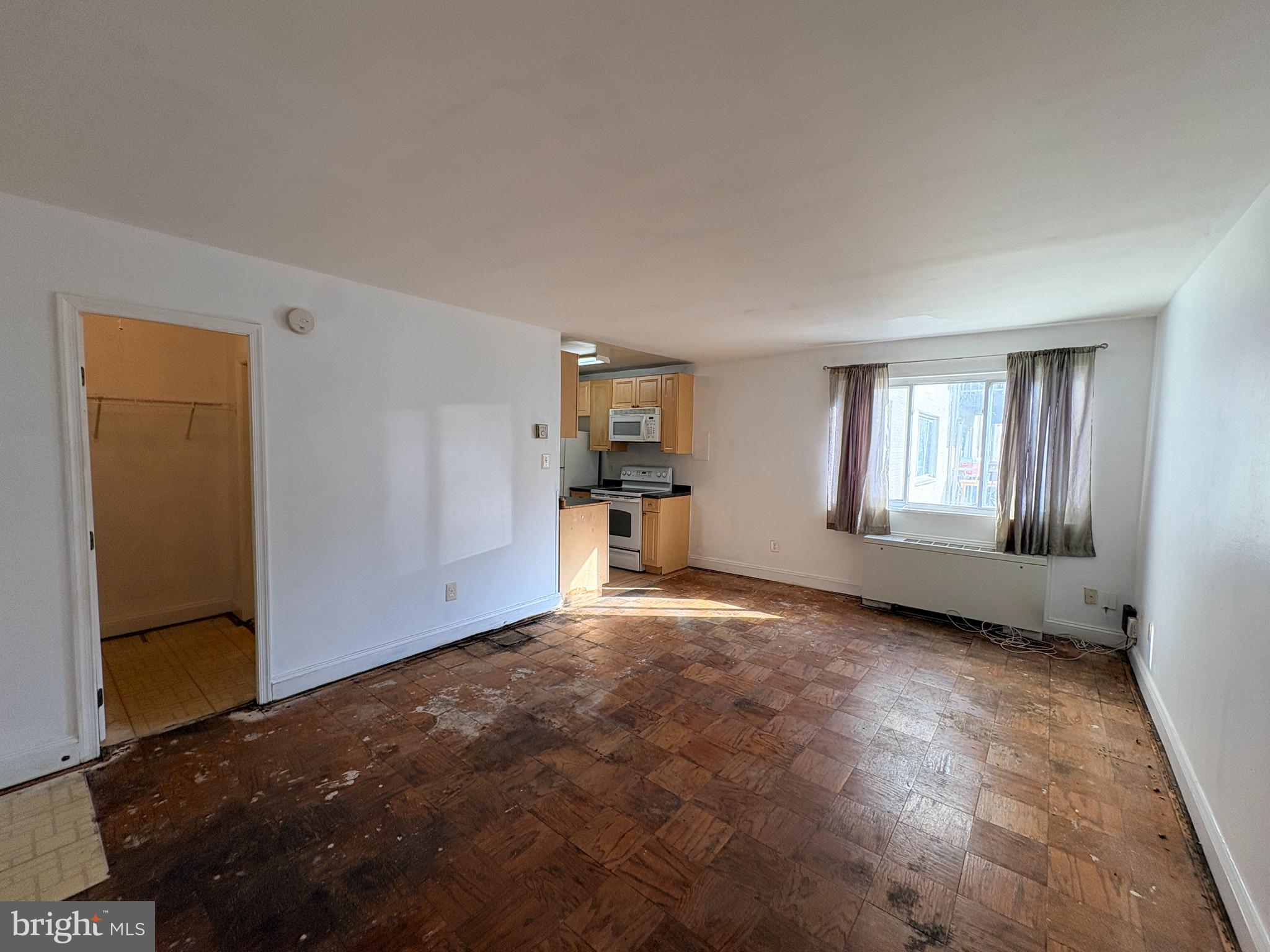 THE FAIRMONT 1005 CONDO - Residential