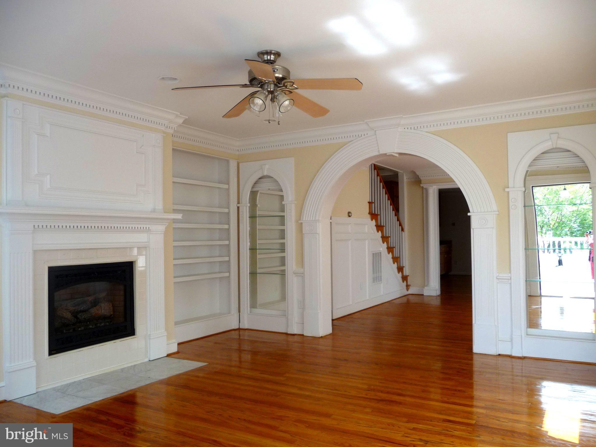 UPPER CHARLES STREET - Residential Income