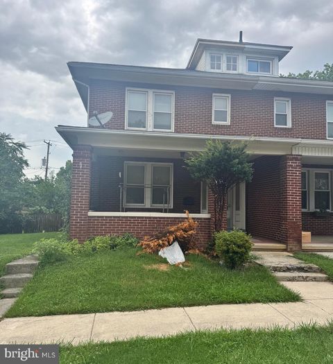 Townhouse For Sale - 1447 4th Avenue<br/> New York, PA 17403