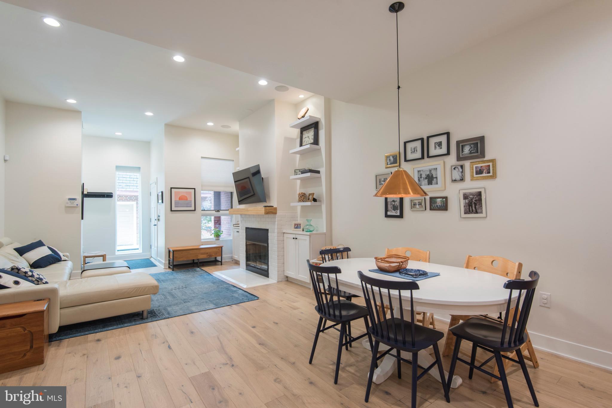 QUEEN VILLAGE - Residential