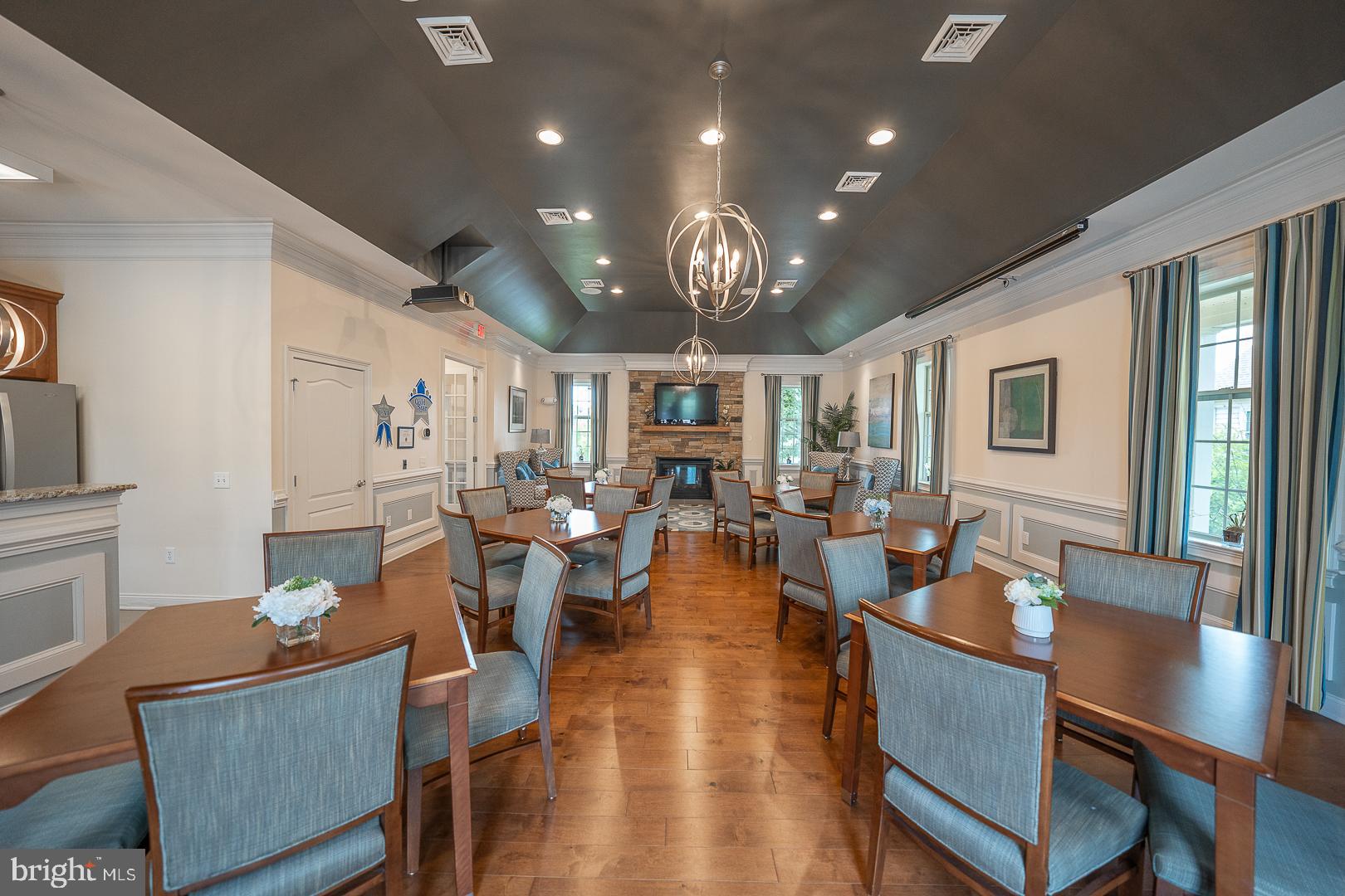 APPLEBROOK MEADOWS - Residential