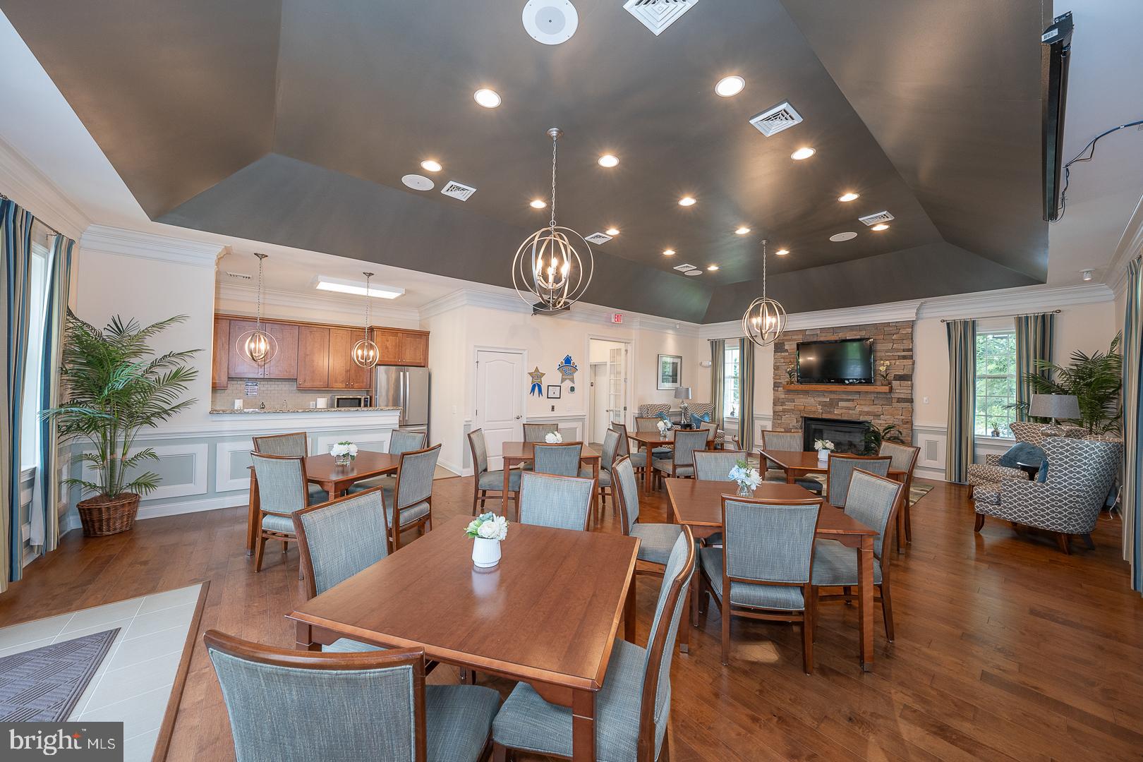 APPLEBROOK MEADOWS - Residential