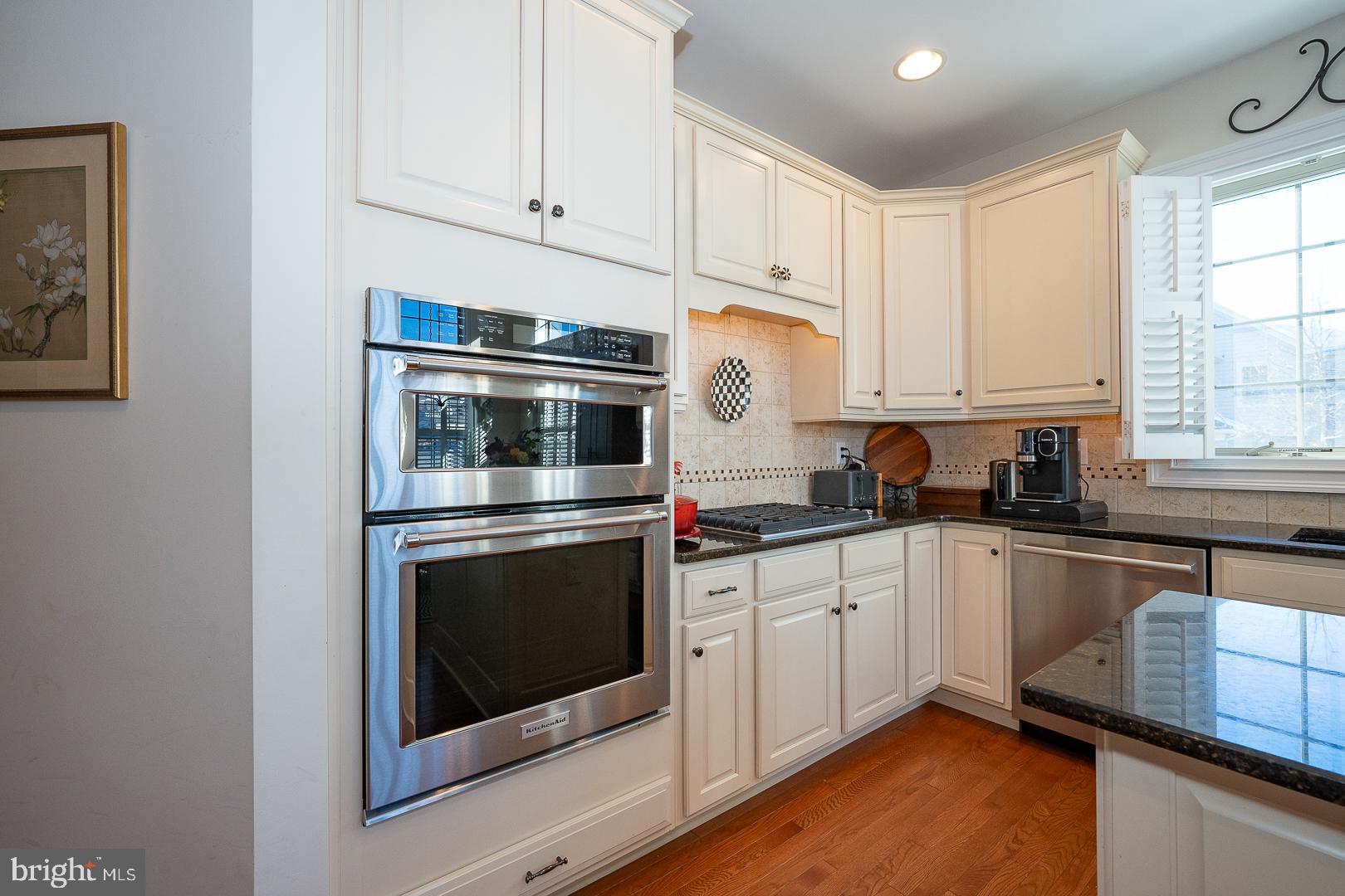 APPLEBROOK MEADOWS - Residential