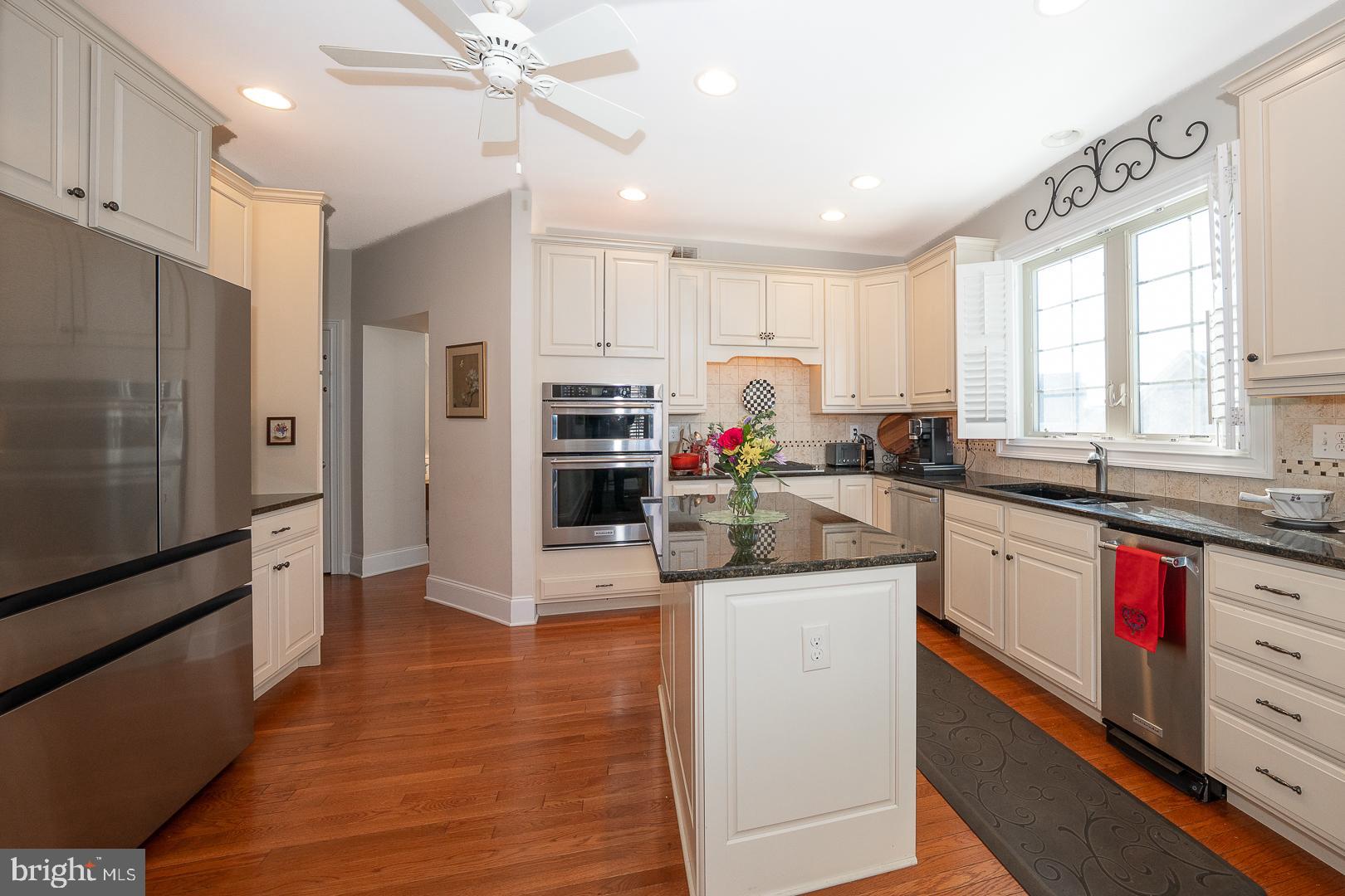 APPLEBROOK MEADOWS - Residential