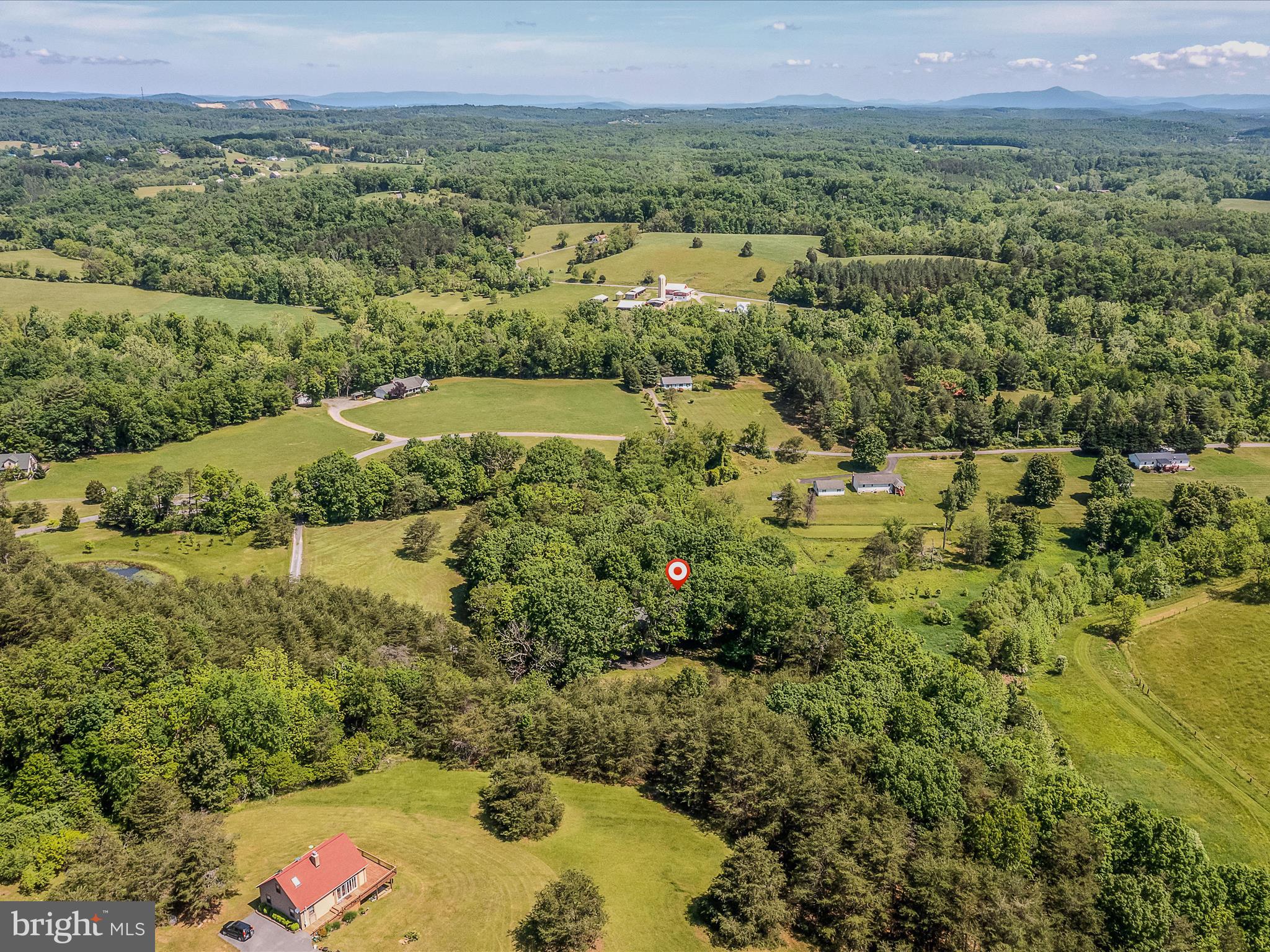 OLD MILL MANOR - Residential
