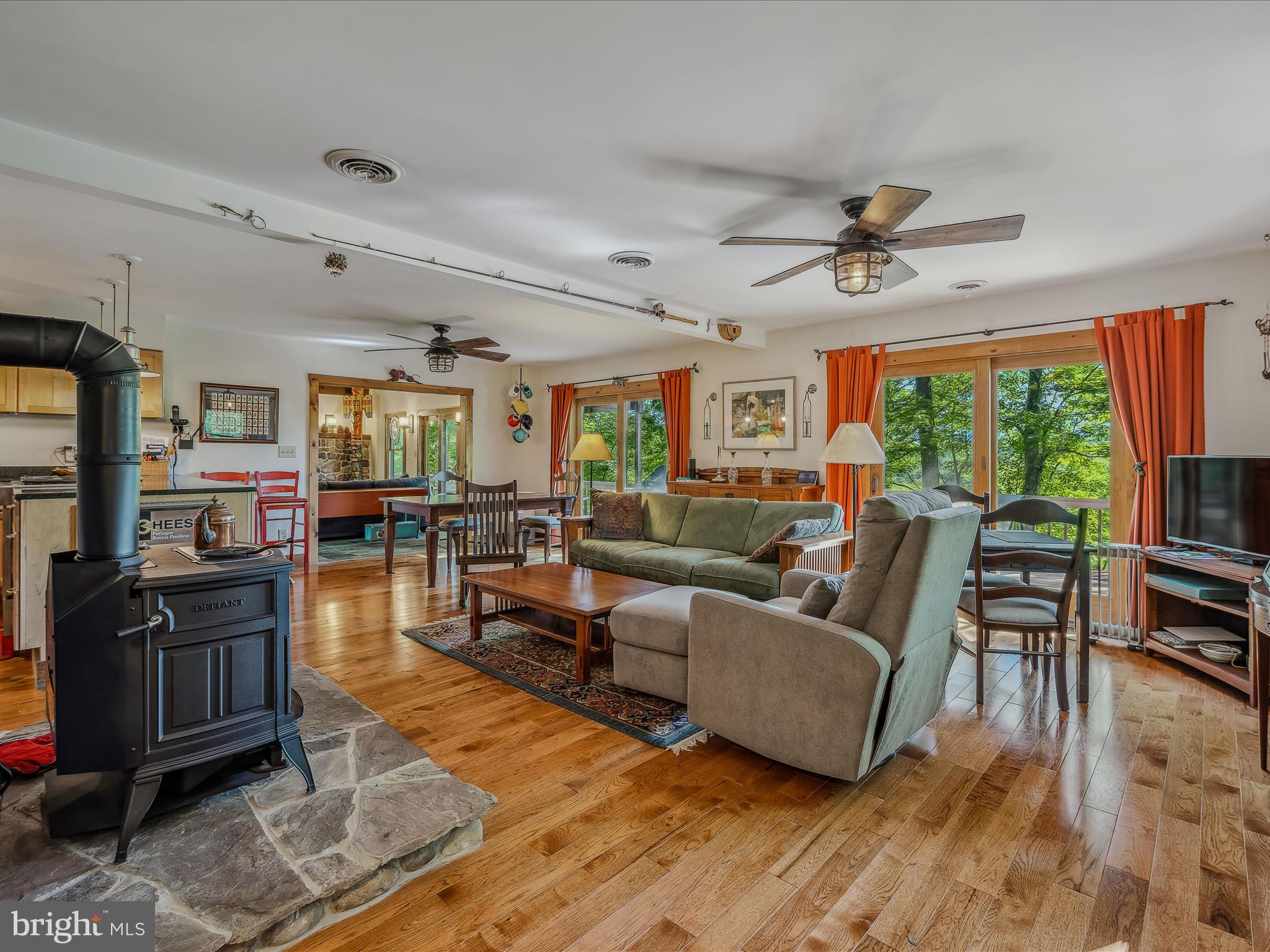 OLD MILL MANOR - Residential