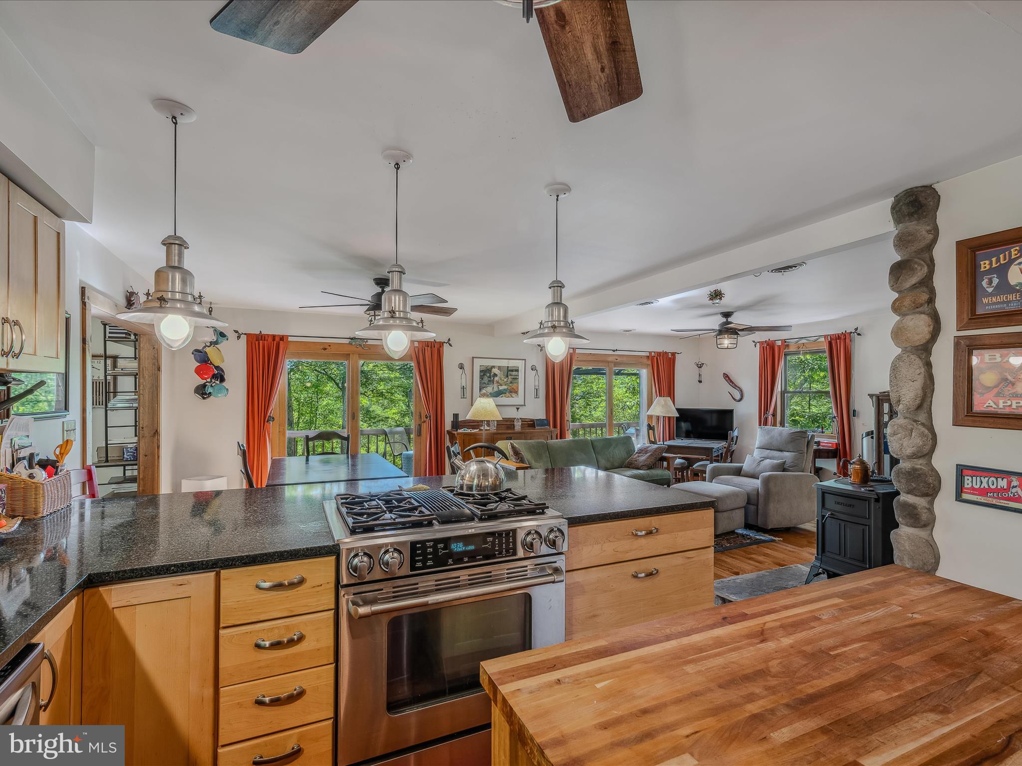 OLD MILL MANOR - Residential