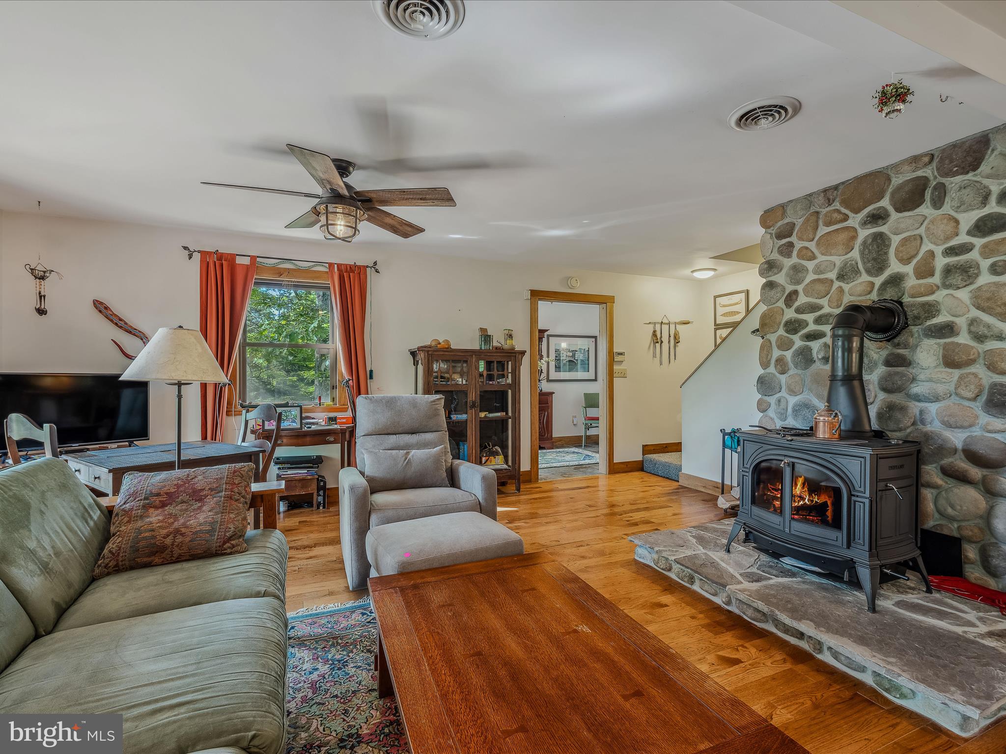 OLD MILL MANOR - Residential