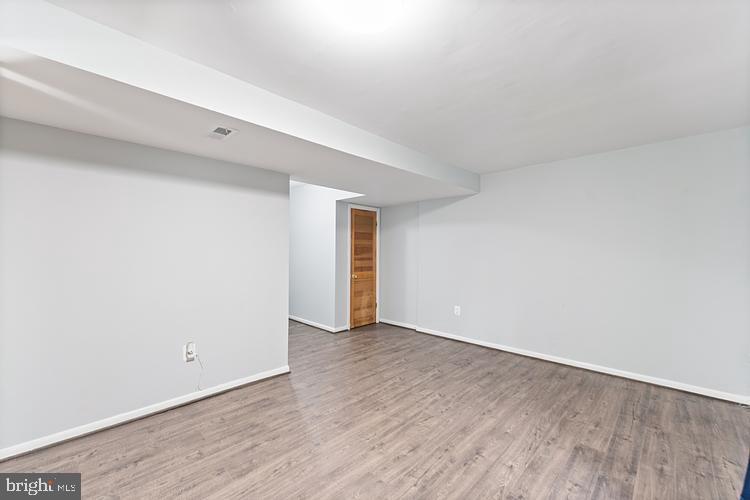 SENECA PARK - Residential