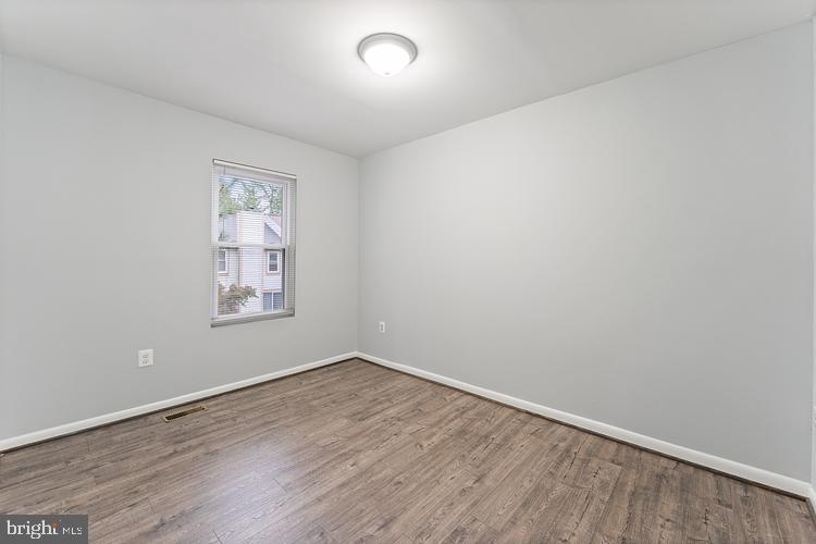 SENECA PARK - Residential