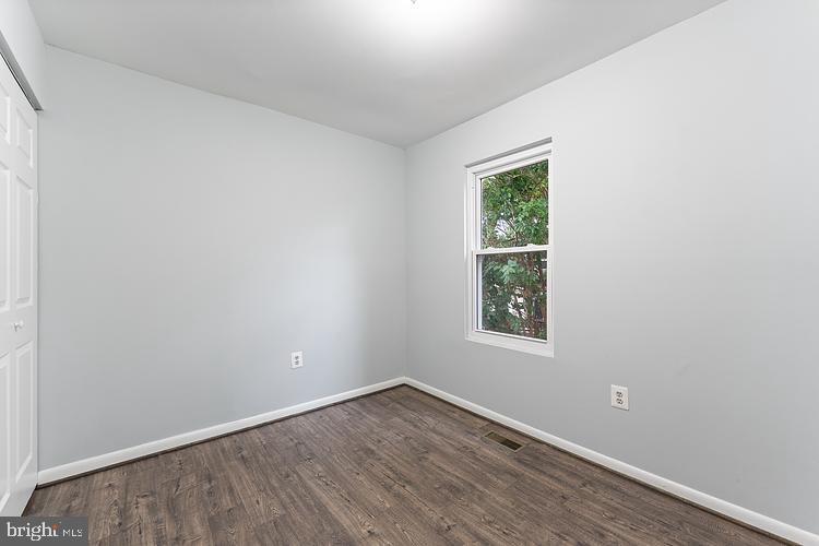 SENECA PARK - Residential