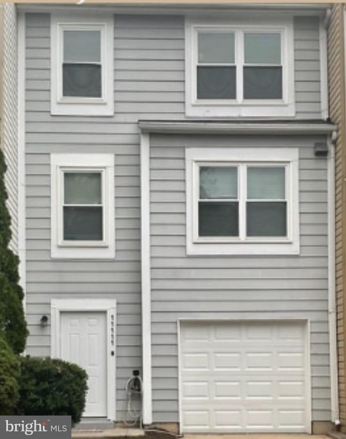 SENECA PARK - Residential