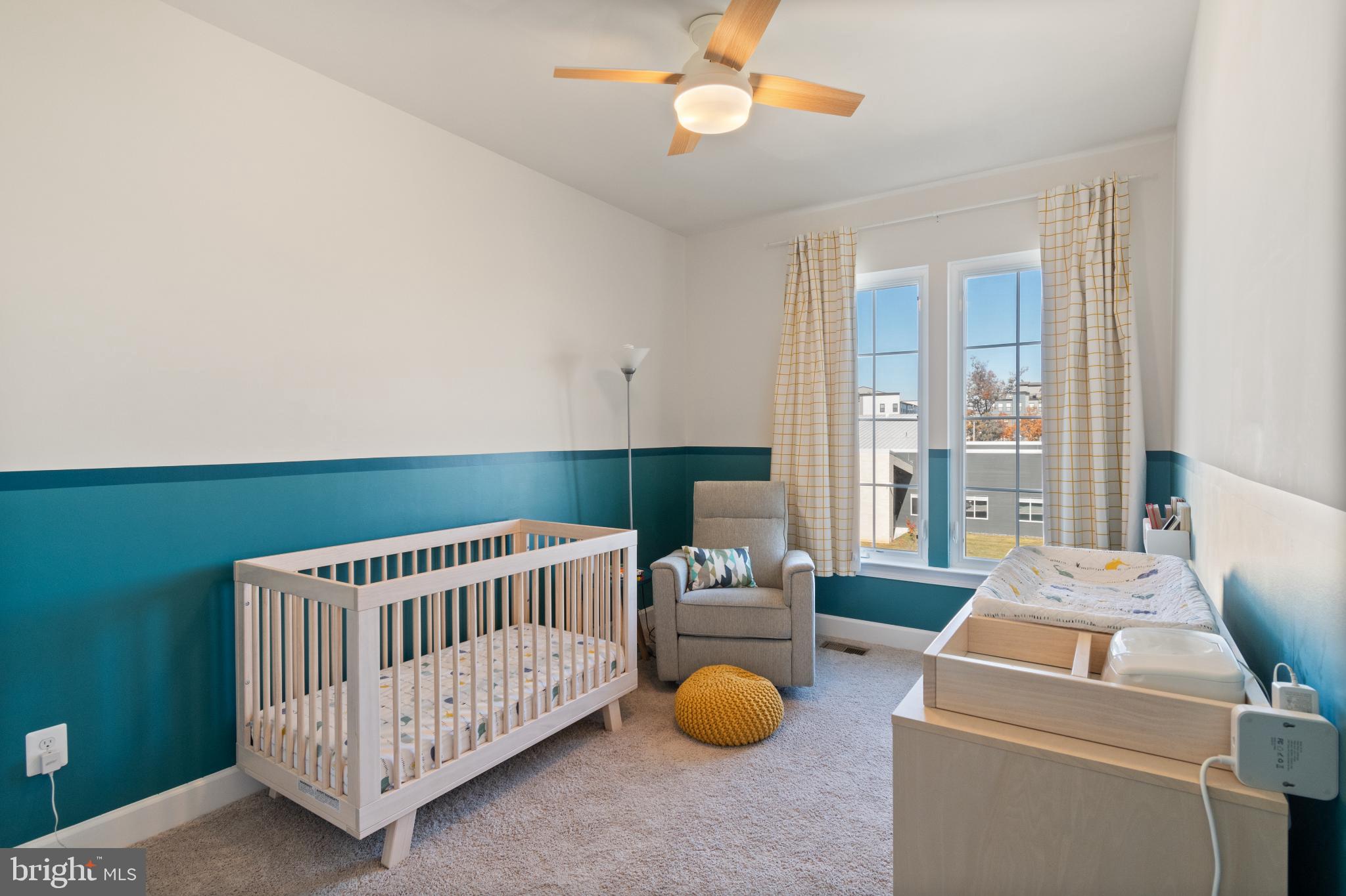 ONE LOUDOUN - Residential