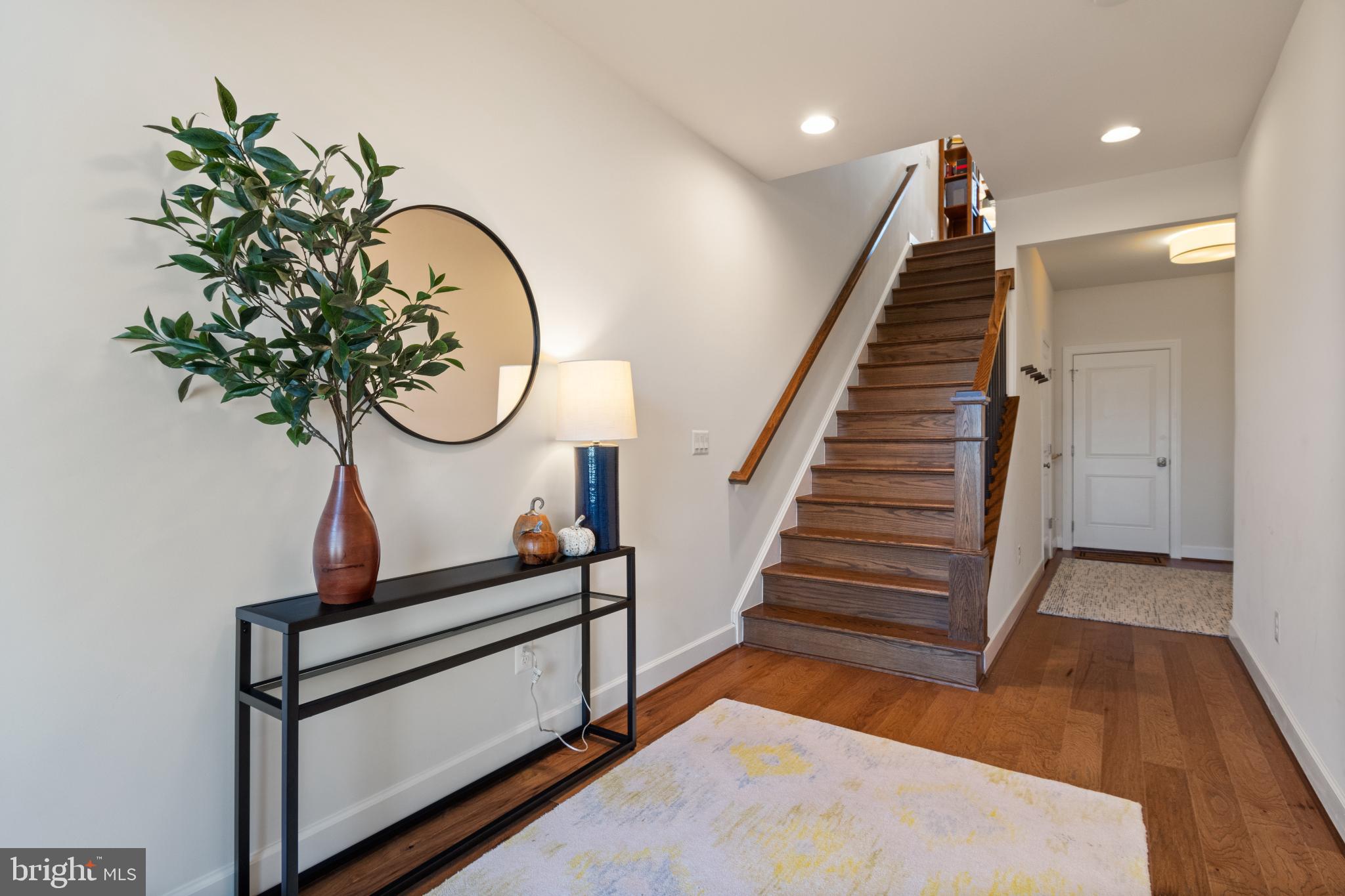 ONE LOUDOUN - Residential