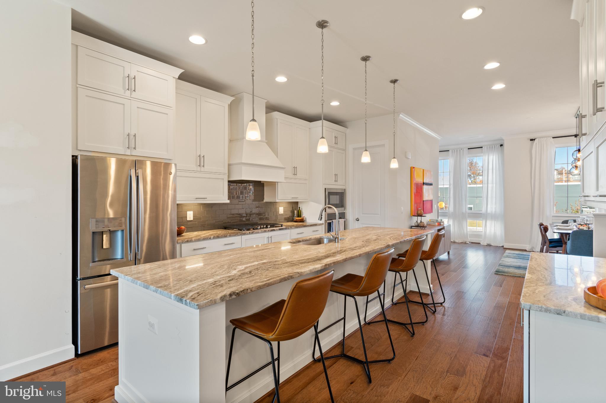 ONE LOUDOUN - Residential