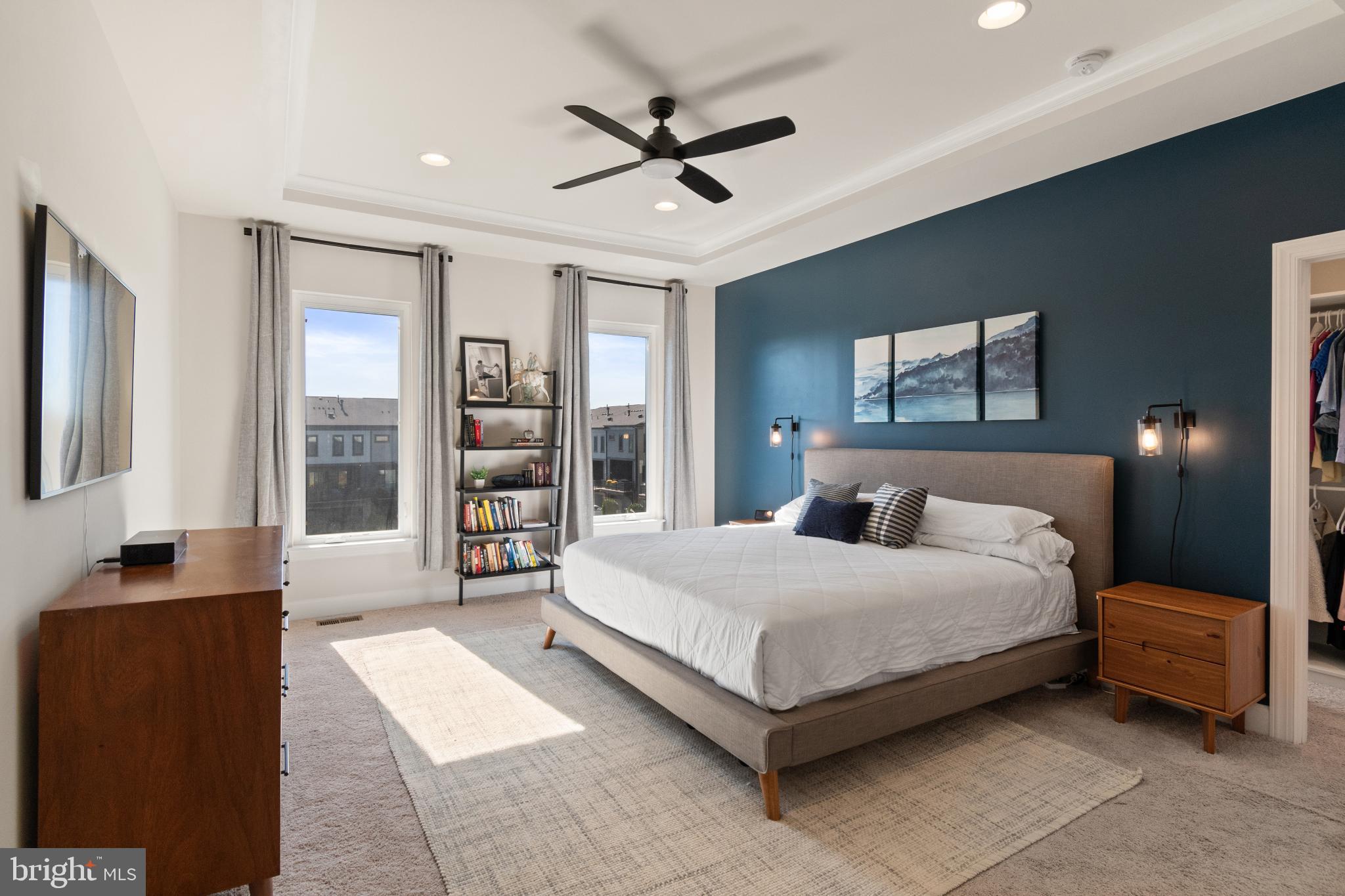 ONE LOUDOUN - Residential