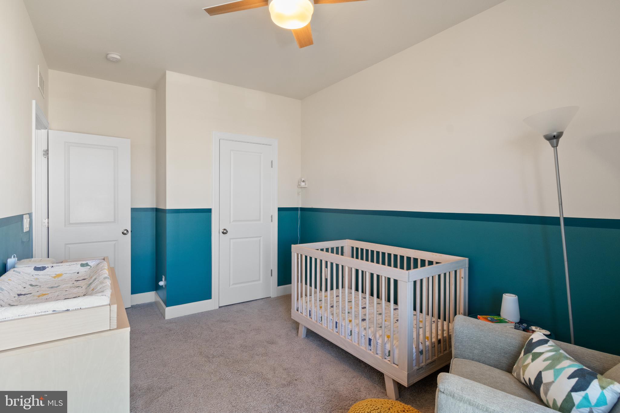 ONE LOUDOUN - Residential