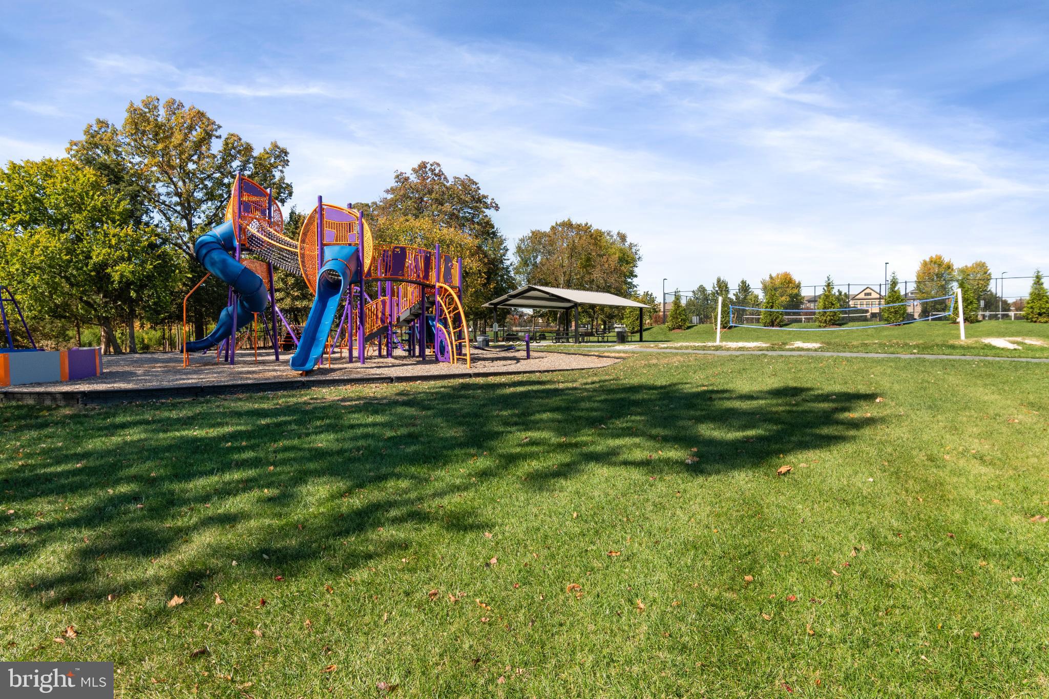 ONE LOUDOUN - Residential