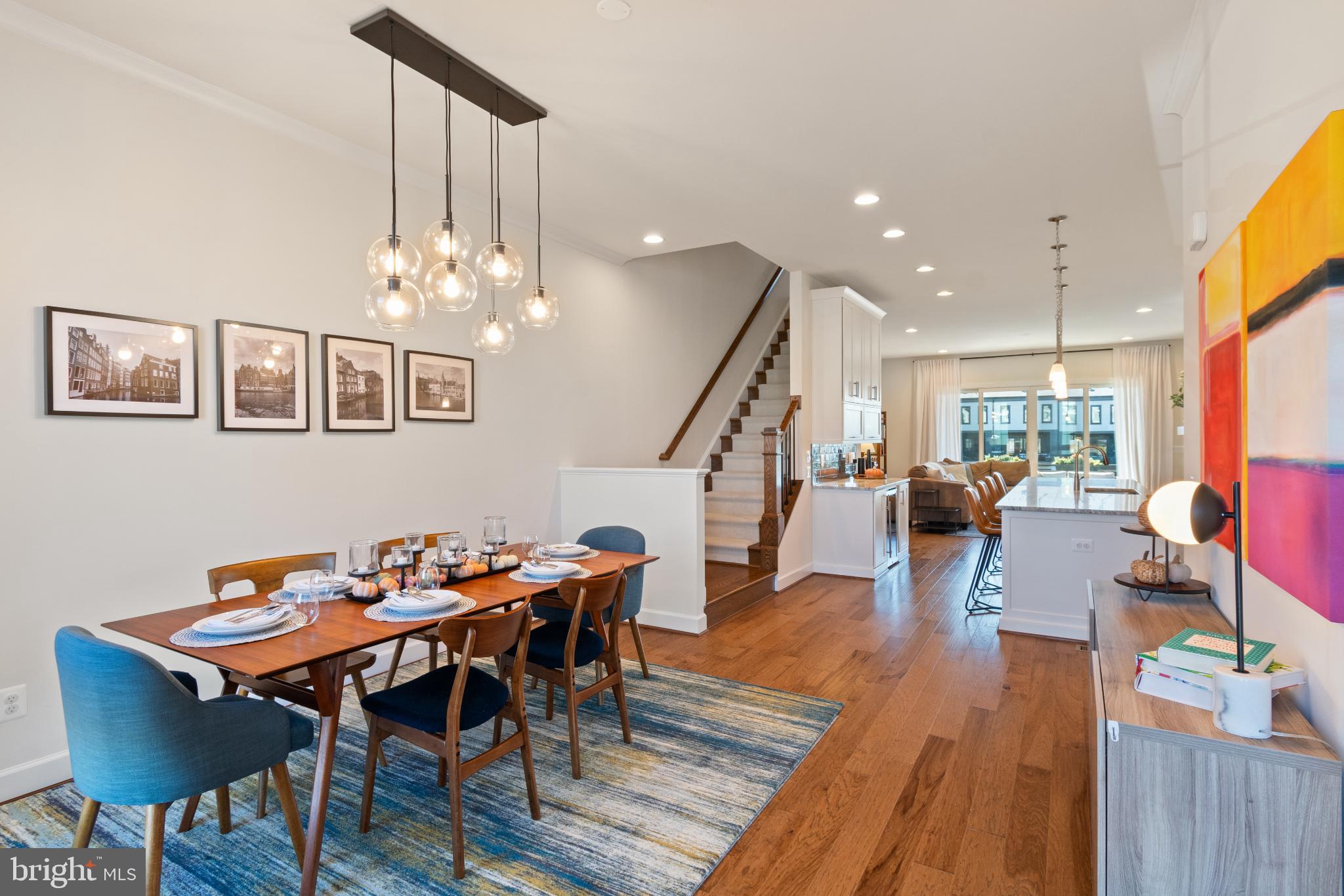 ONE LOUDOUN - Residential