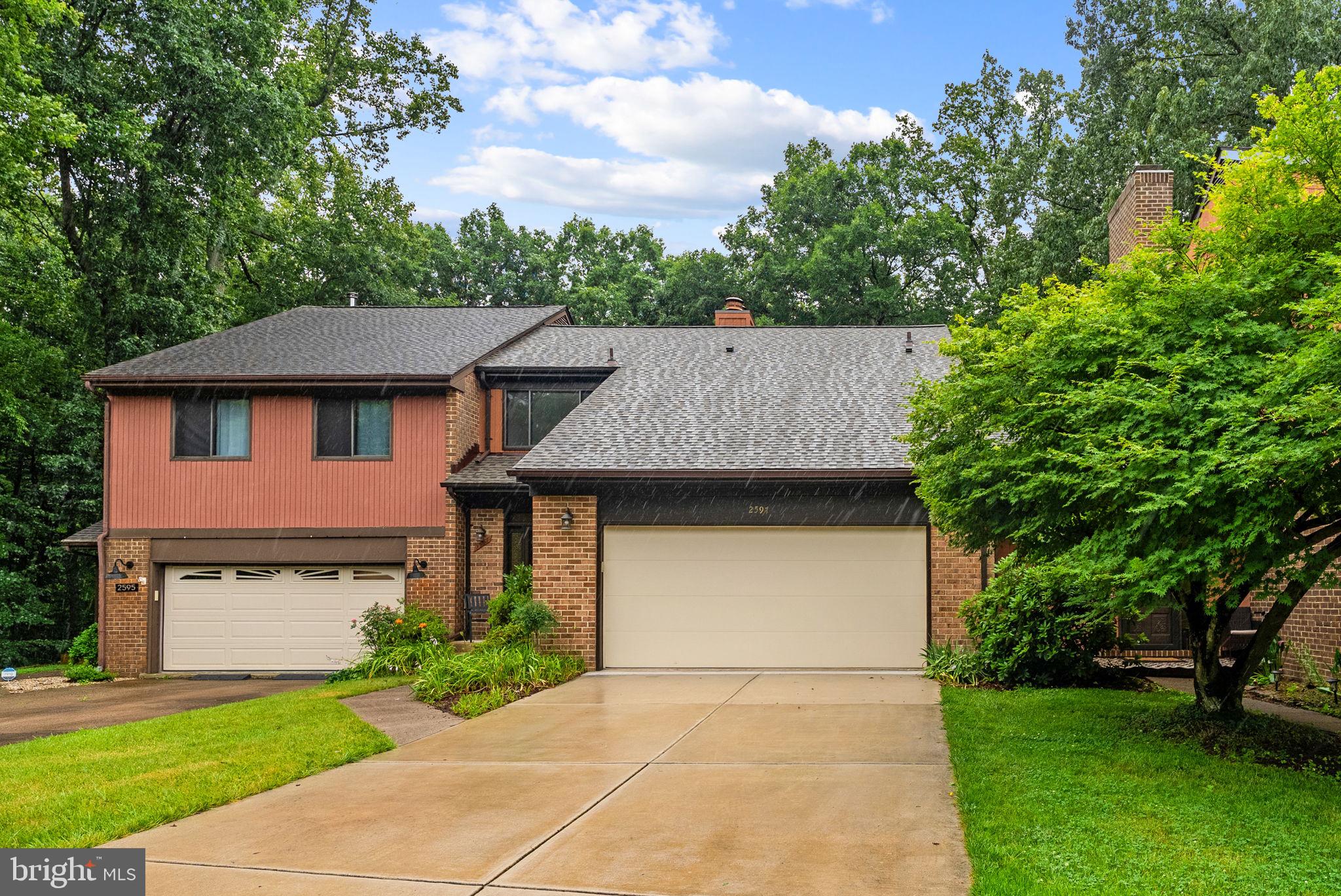 2597 TREE HOUSE DRIVE