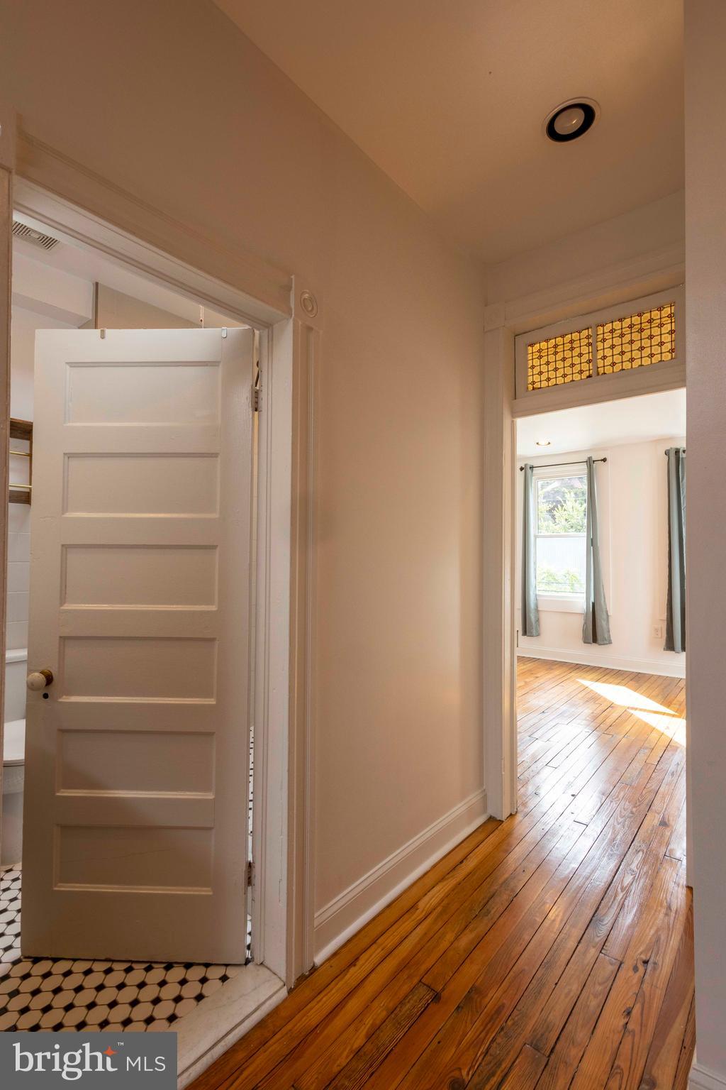 GREEKTOWN - Residential Lease