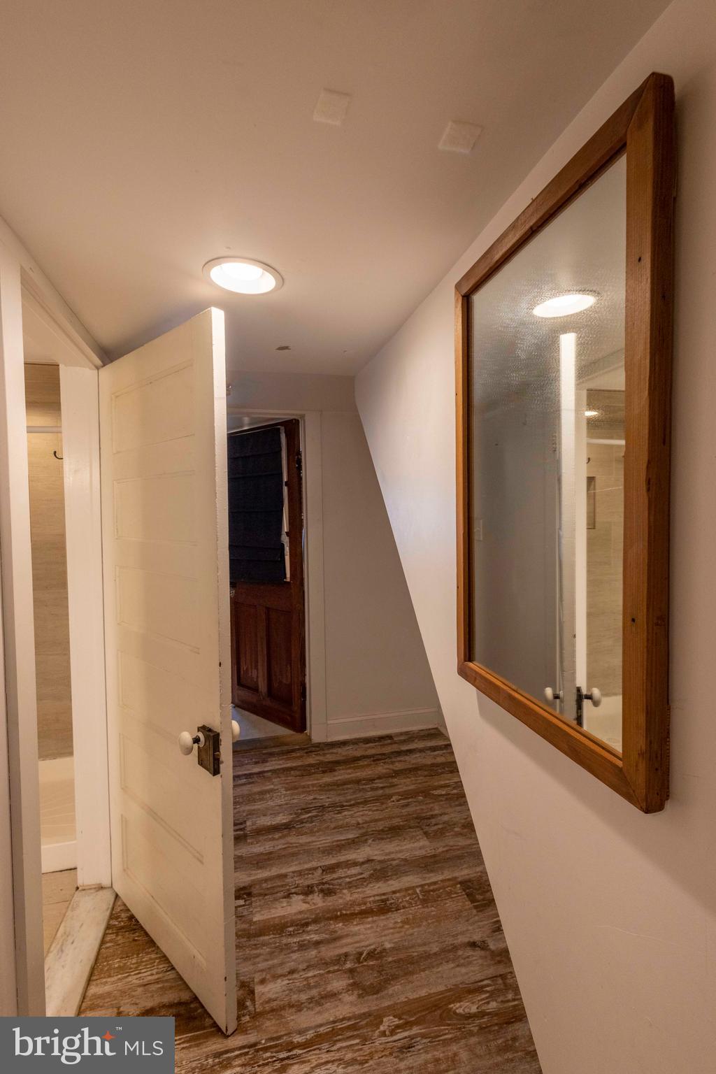 GREEKTOWN - Residential Lease