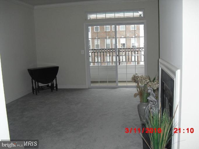 RIVER HILL - Residential Lease