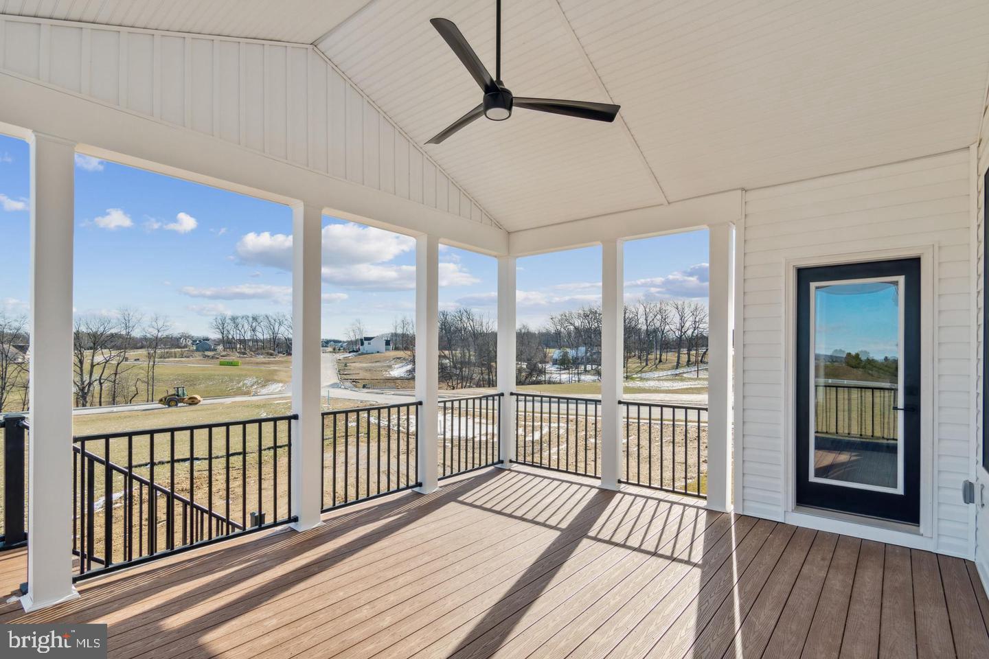 THORNBURY HUNT II - Residential