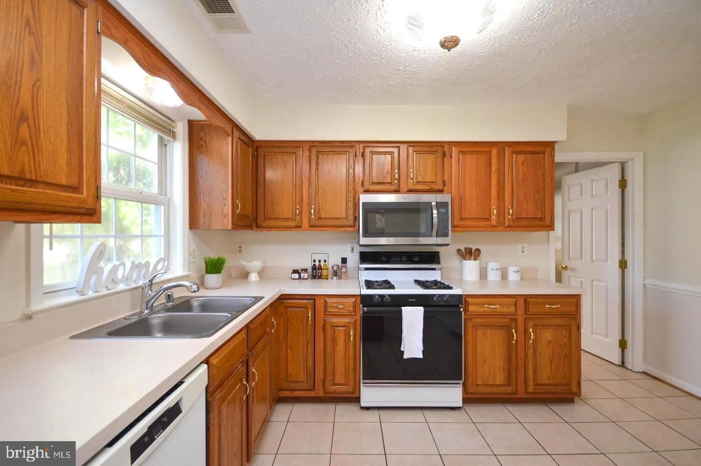 Waldorf, Maryland 20603, United States, 4 Bedrooms Bedrooms, ,3 BathroomsBathrooms,Residential,Active,136924