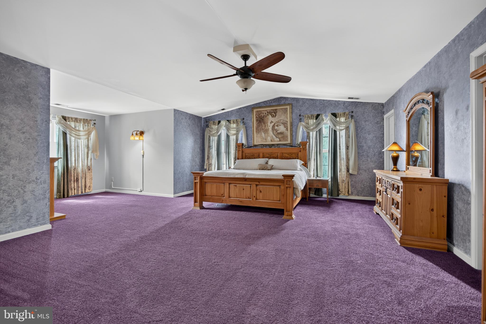 1058 CAREN DRIVE