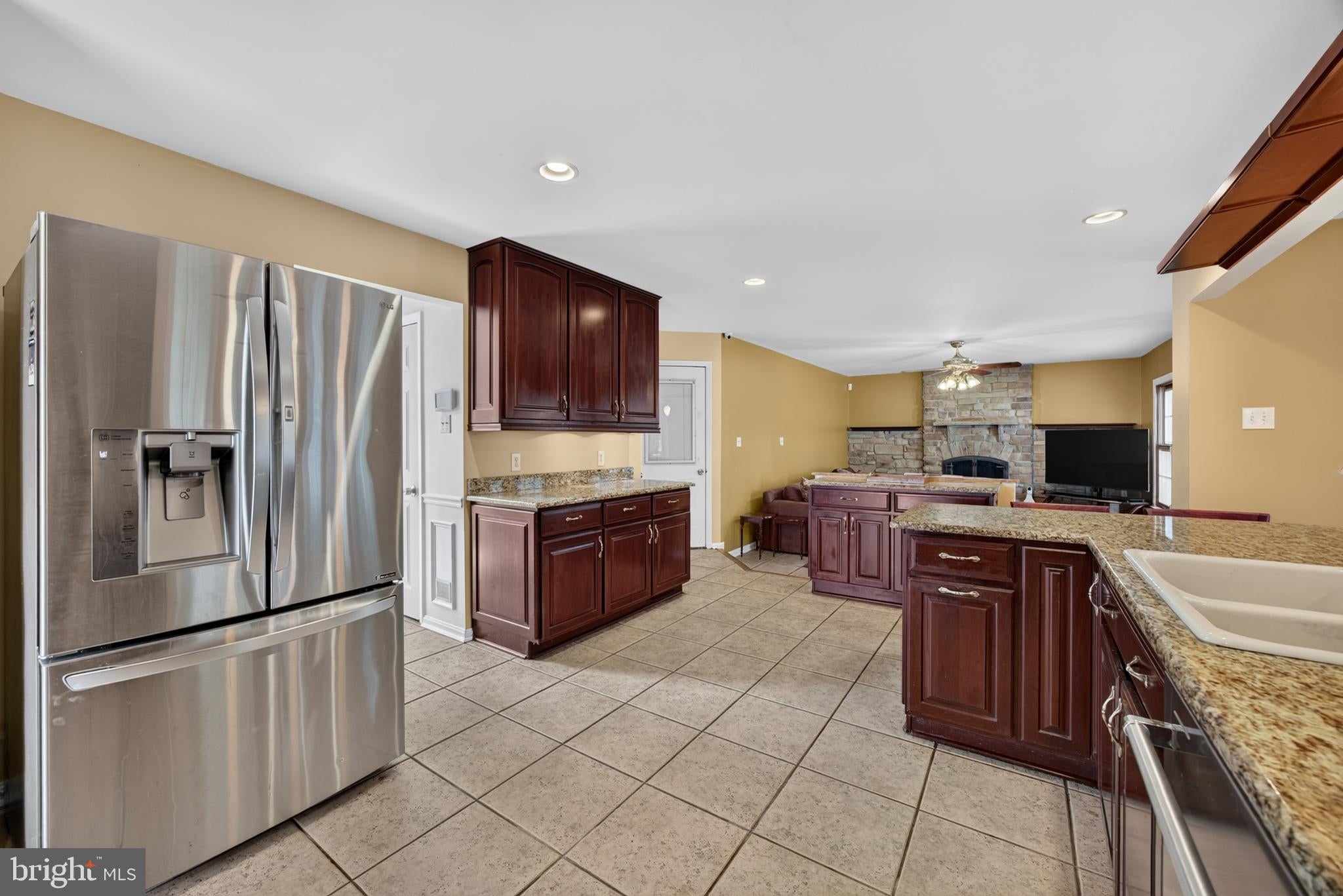 1058 CAREN DRIVE
