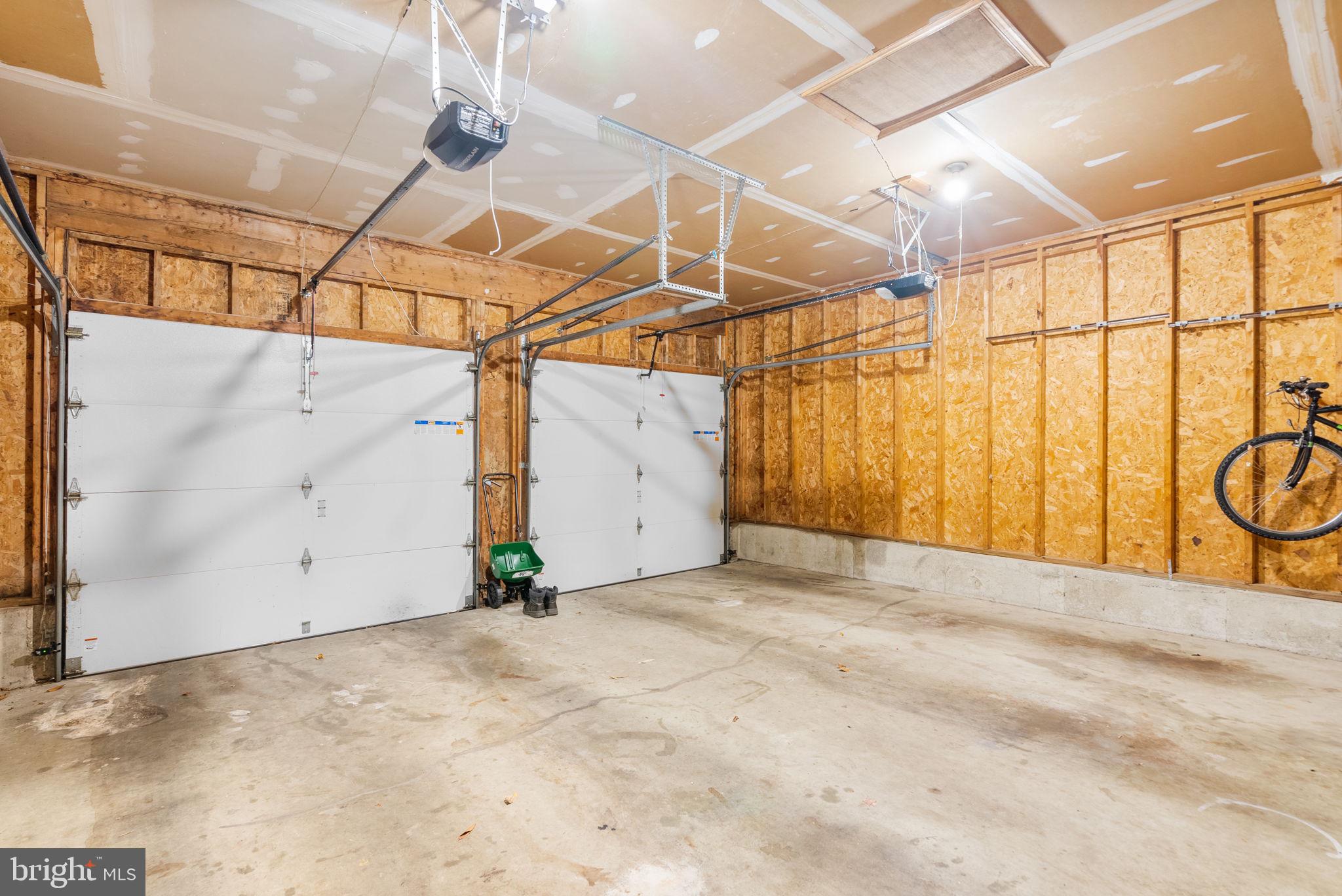 WESTPHALIA WOODS - Residential