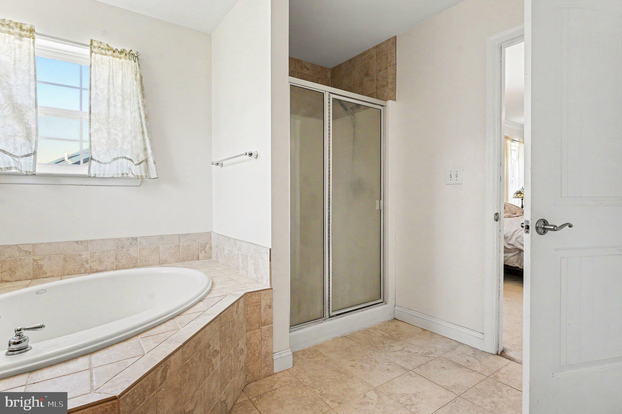 KINGSTON HILL II - Residential