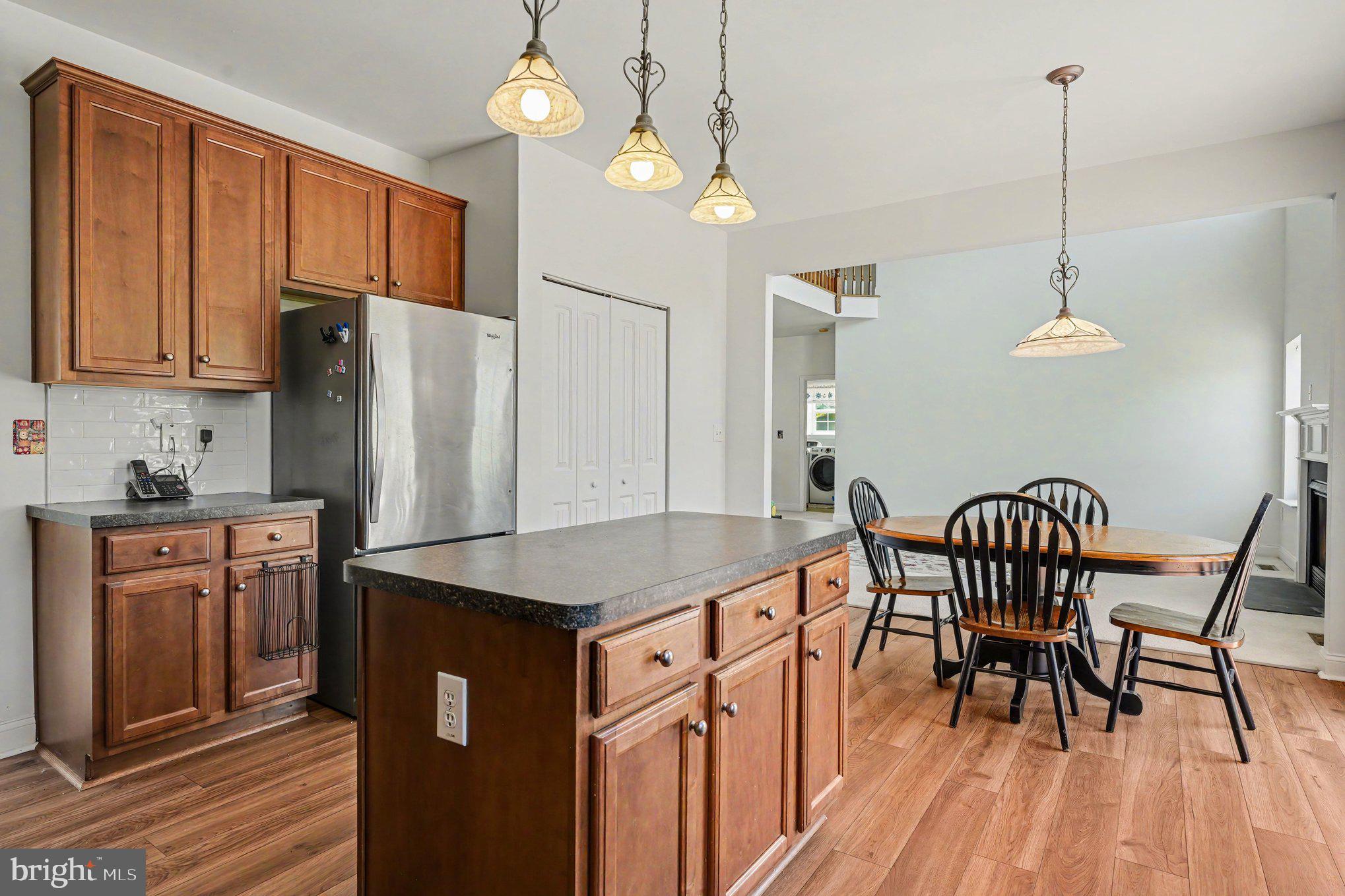 KINGSTON HILL II - Residential