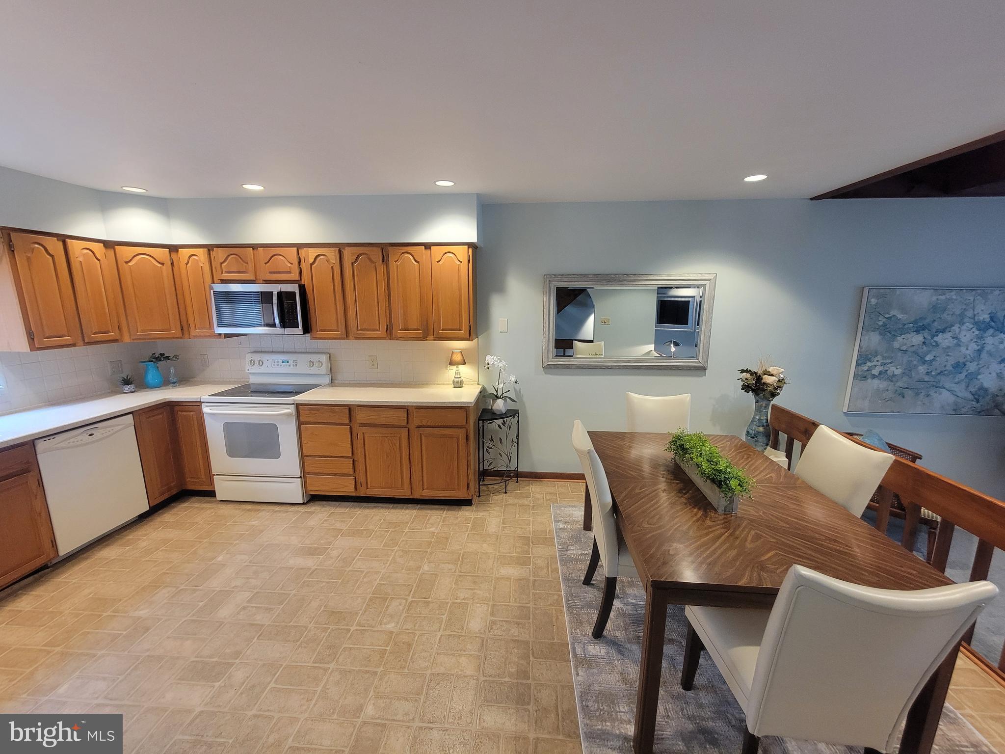 CHATHAM COVE - Residential