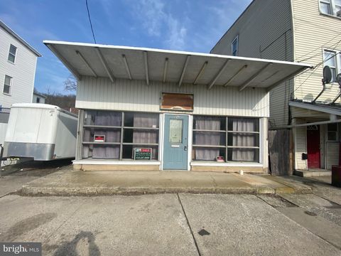 Photo of 86 Coal Street, PORT CARBON, PA 17965 (MLS # PASK2026544)