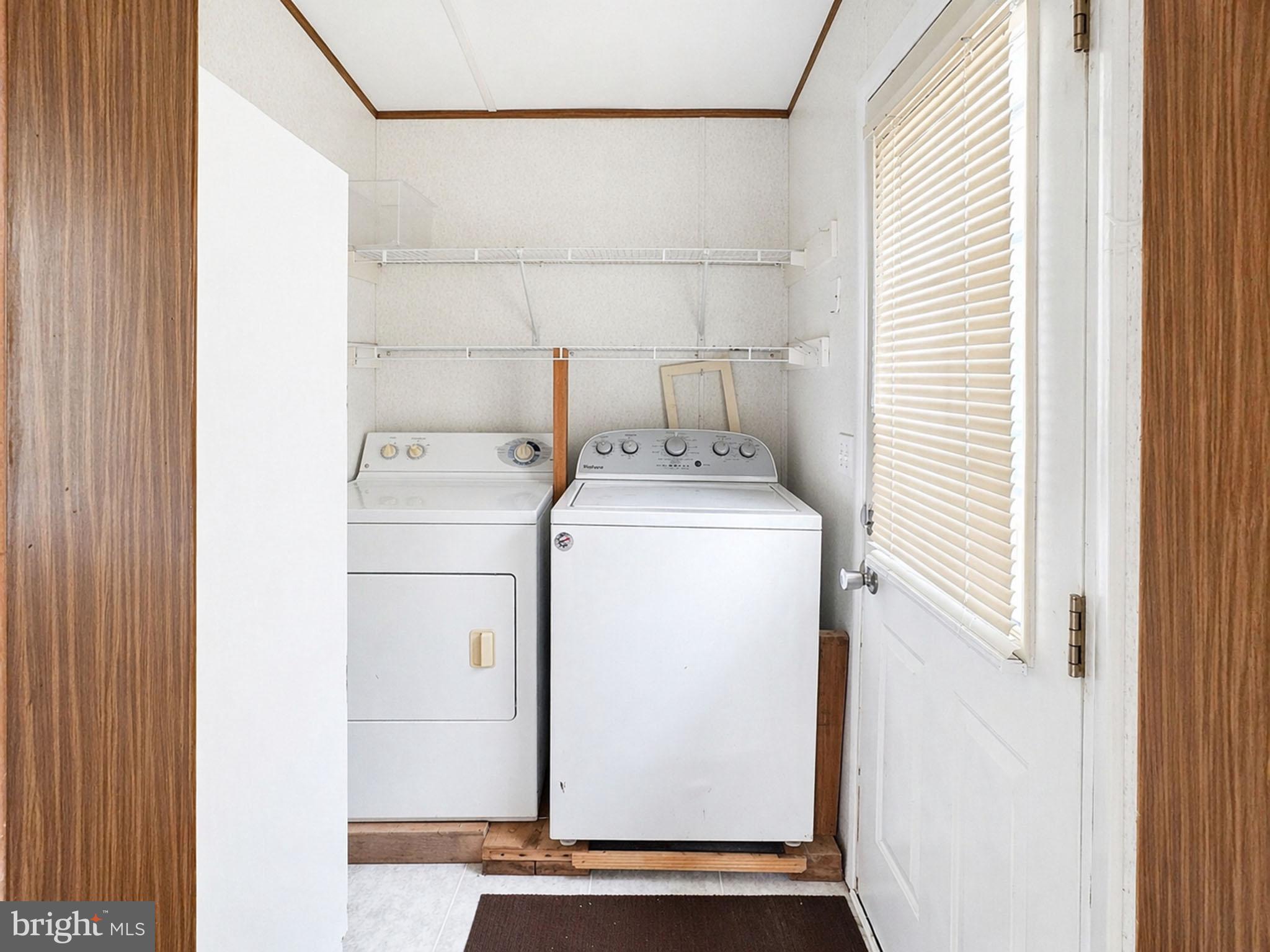 SHERWOOD ACRES - Residential