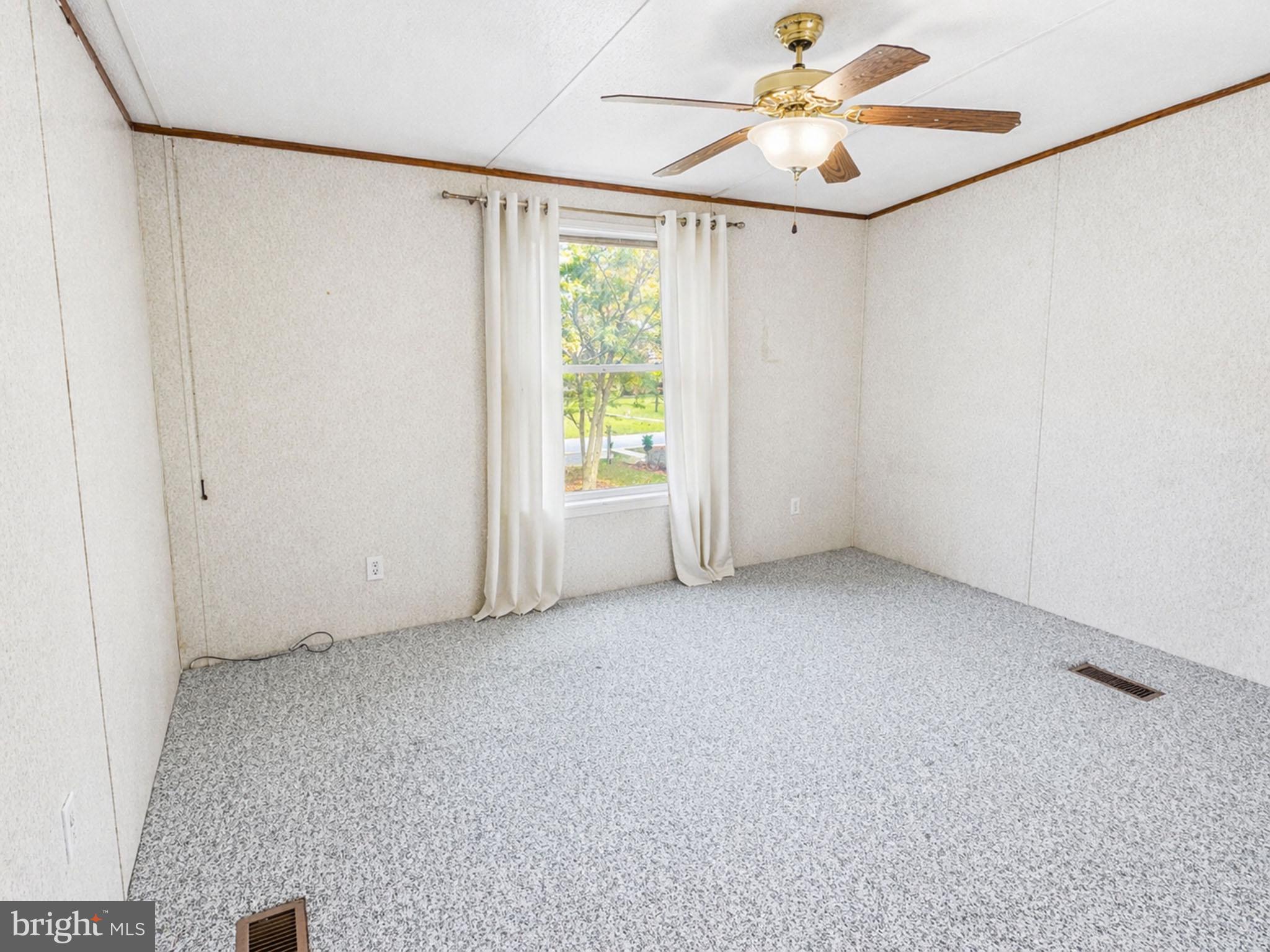 SHERWOOD ACRES - Residential