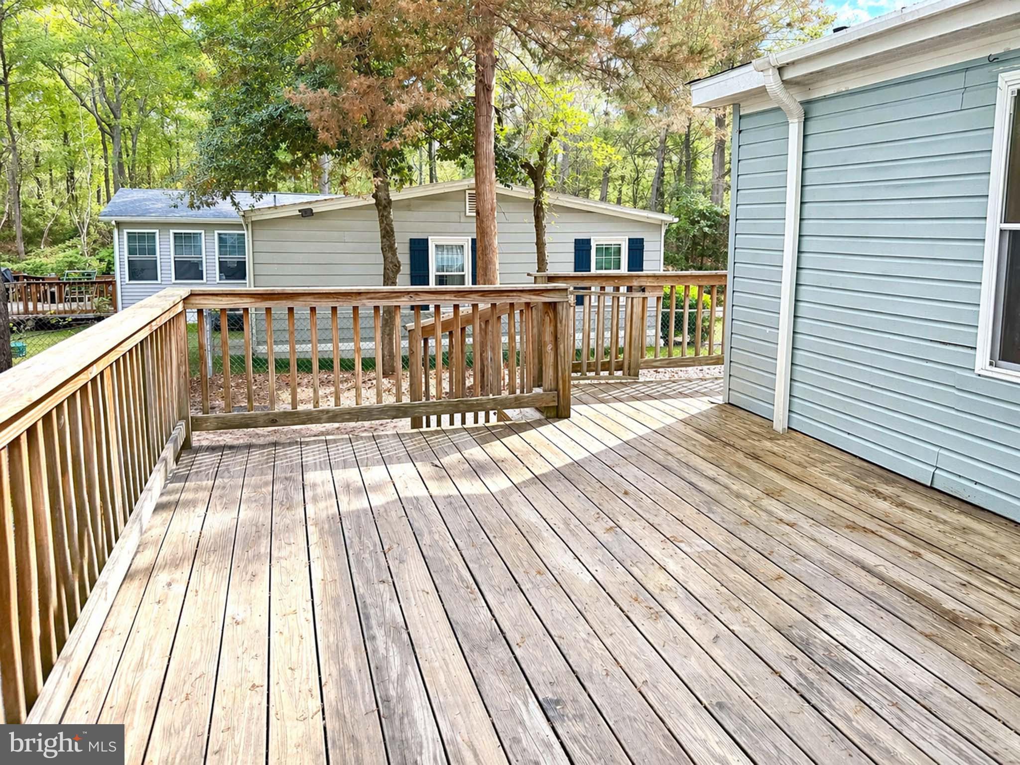 SHERWOOD ACRES - Residential