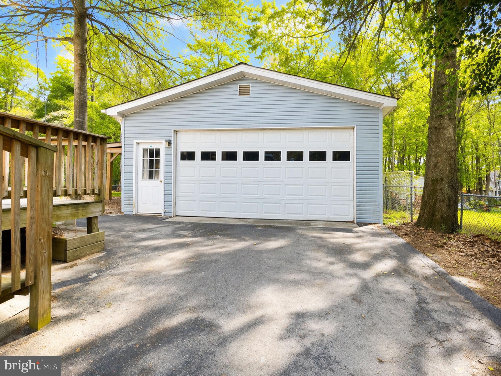 SHERWOOD ACRES - Residential