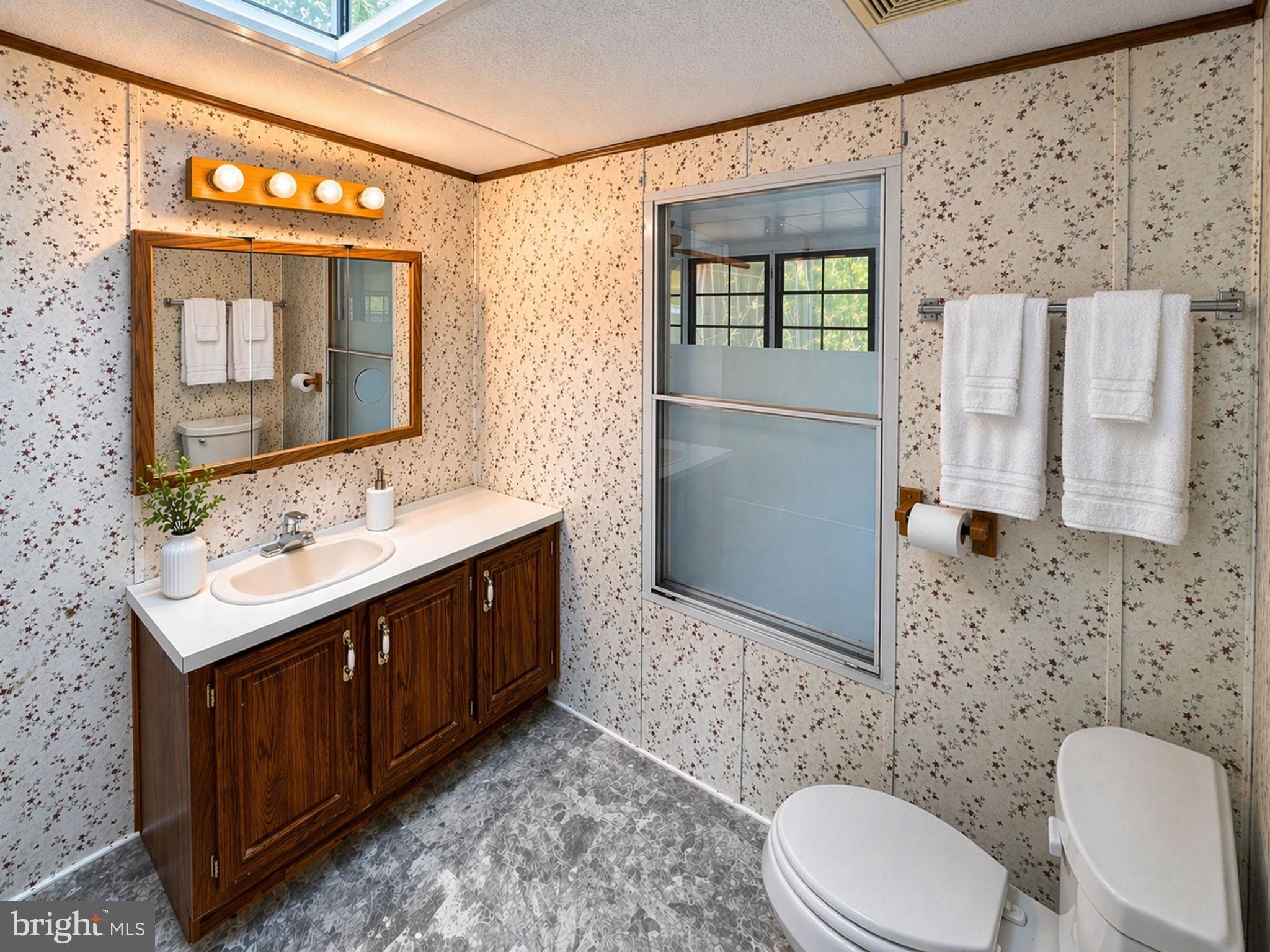 SHERWOOD ACRES - Residential