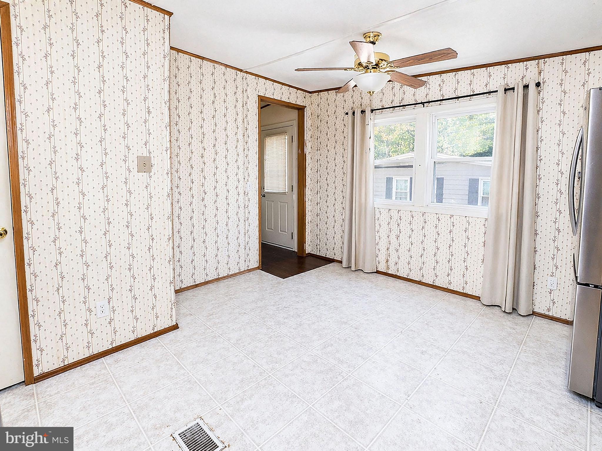 SHERWOOD ACRES - Residential