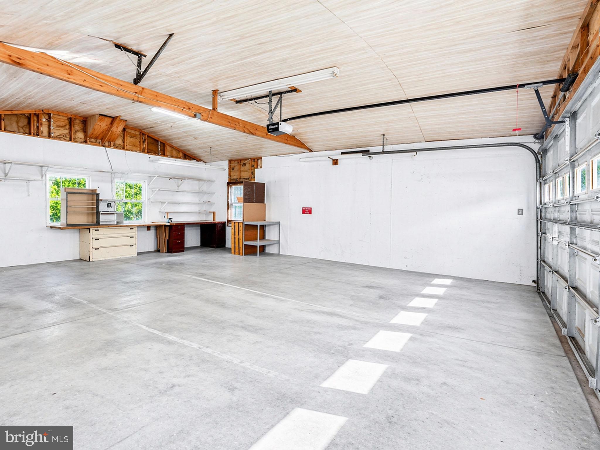 SHERWOOD ACRES - Residential