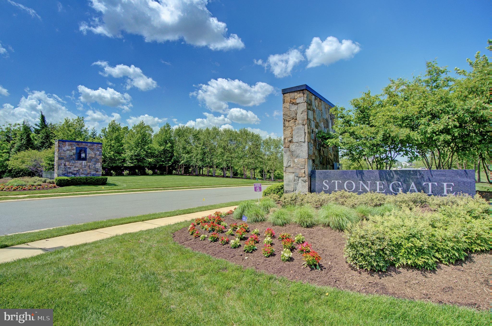 STONEGATE - Residential