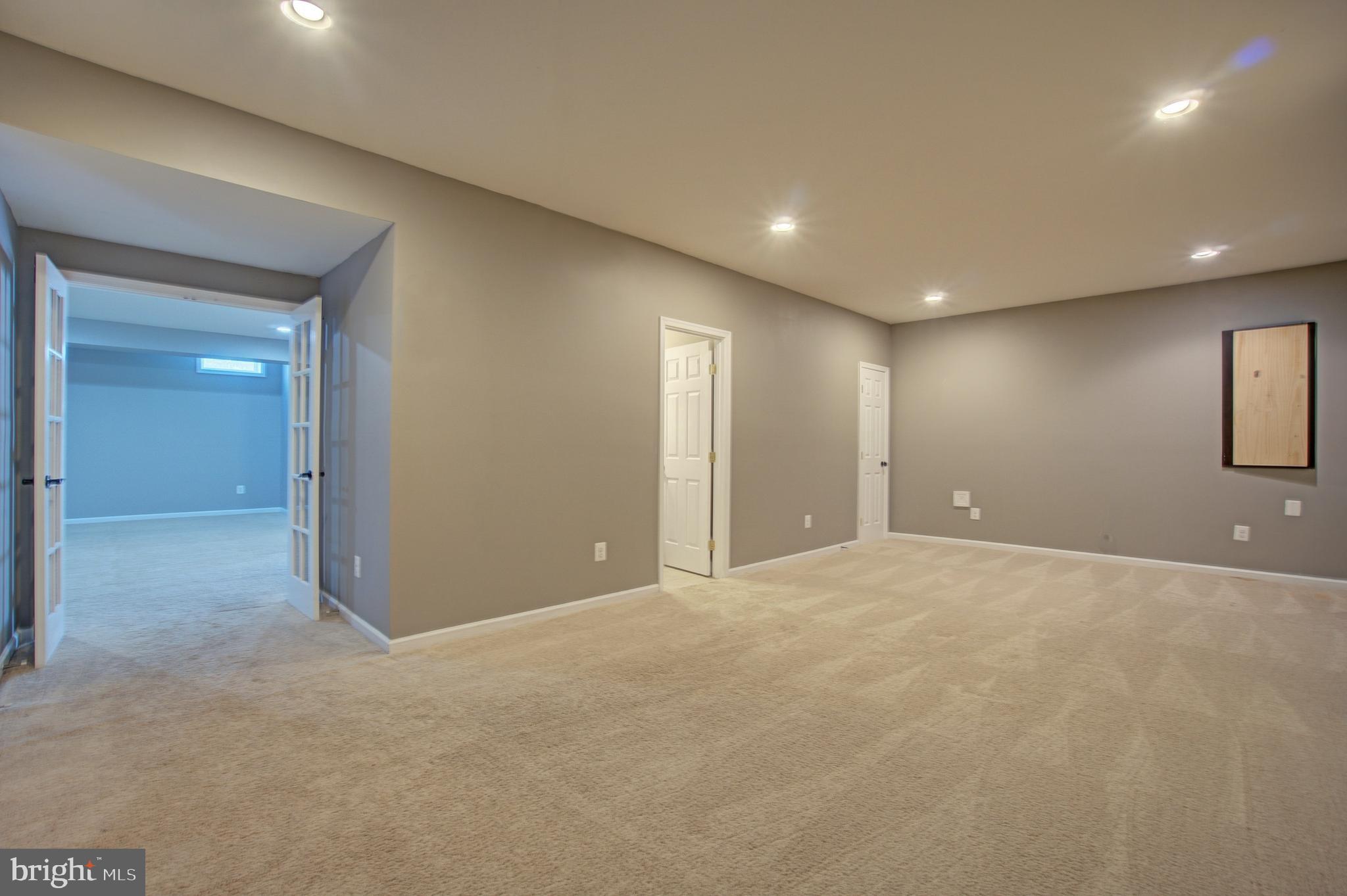 STONEGATE - Residential