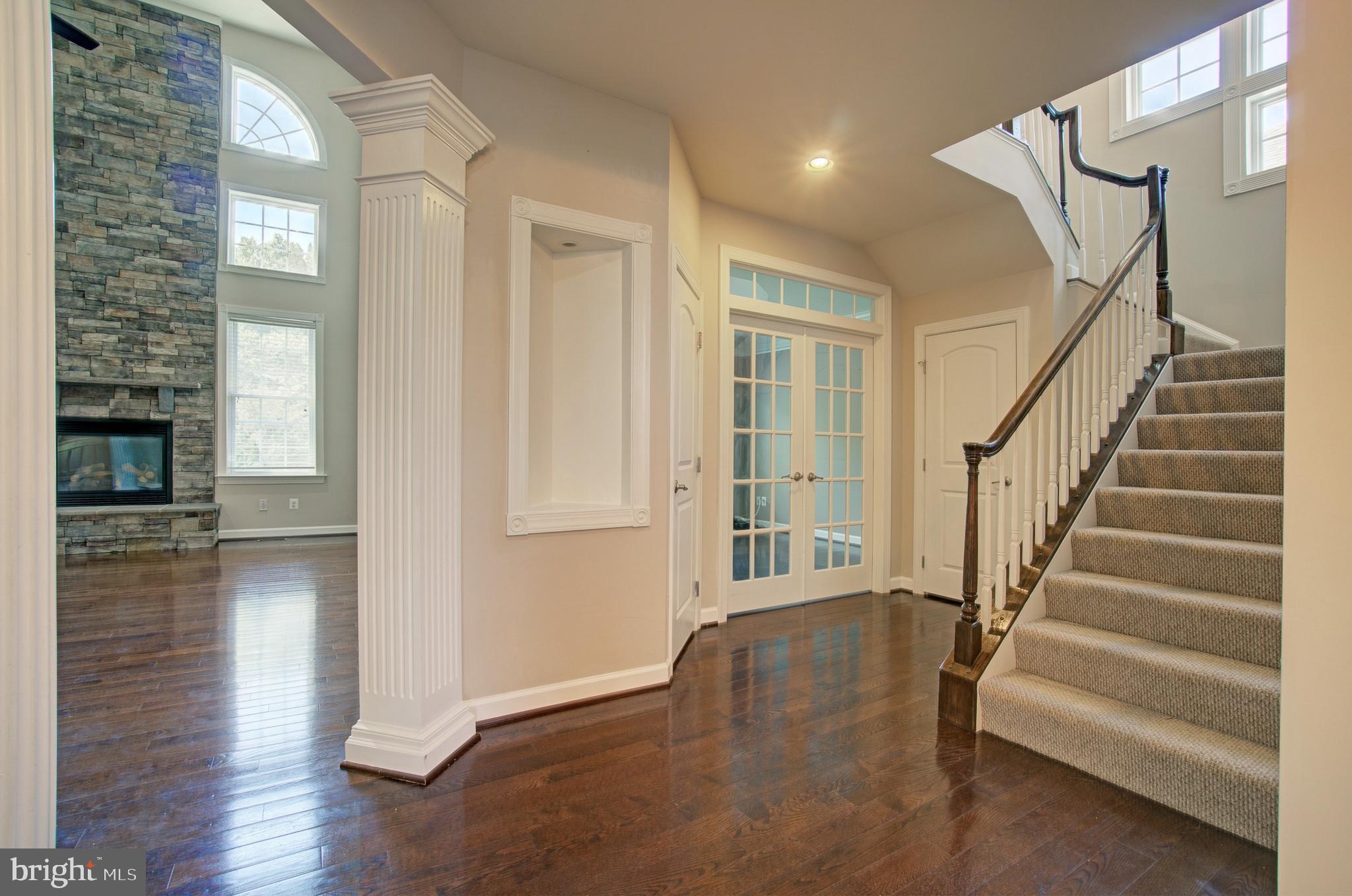 STONEGATE - Residential