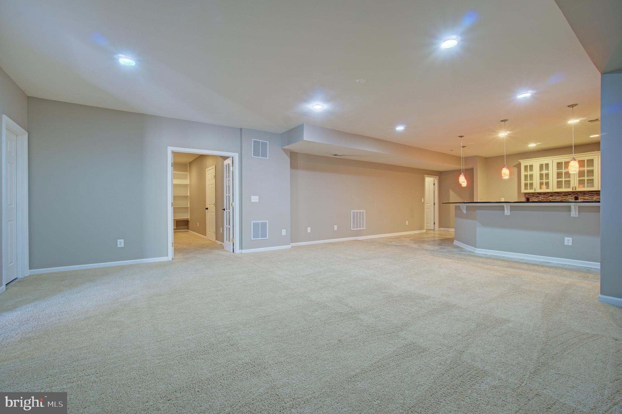 STONEGATE - Residential