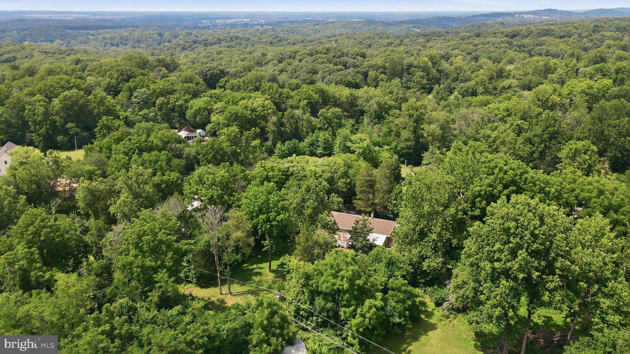 225 MOUNTAIN VIEW DRIVE